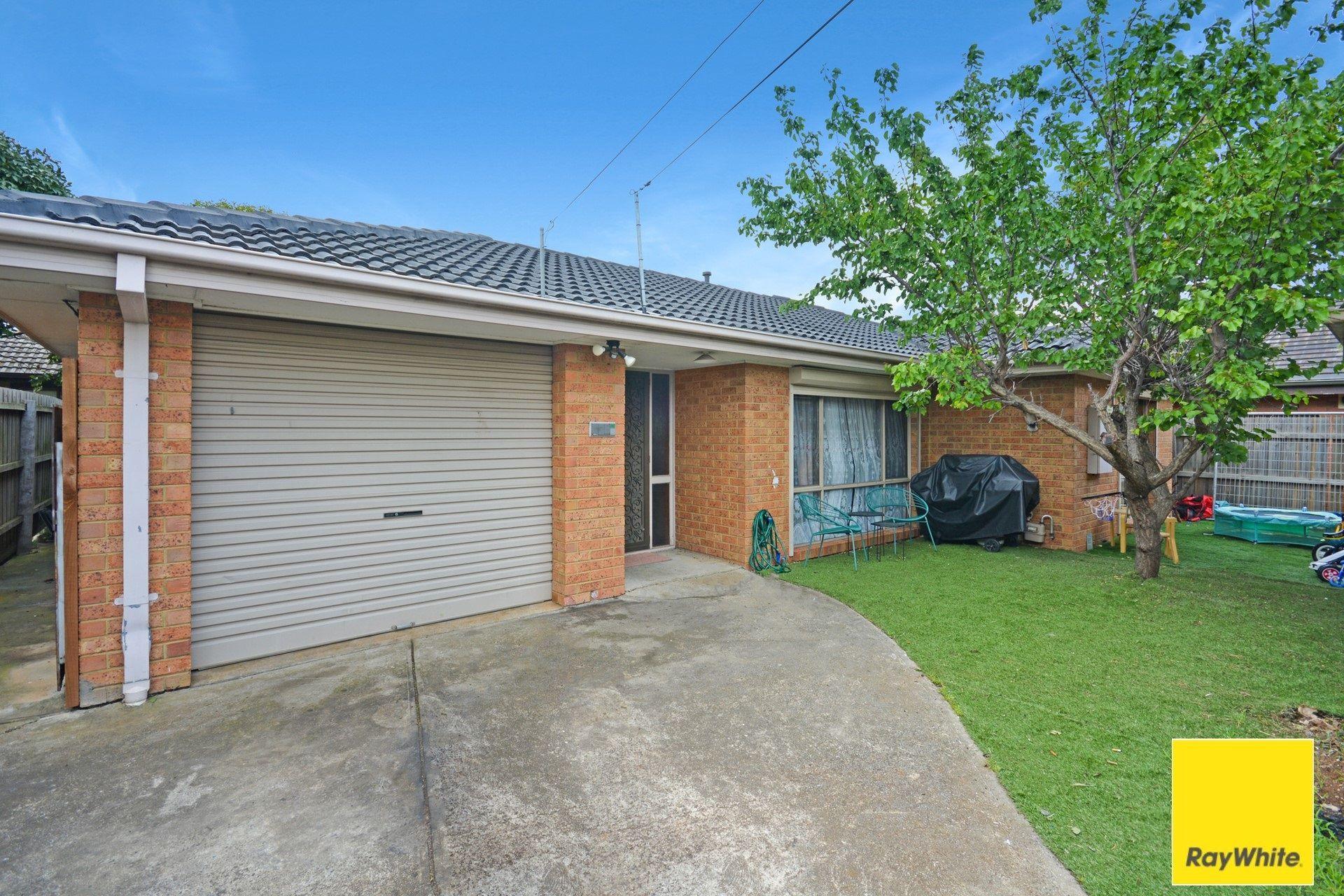 Prop-GPT: House: VIC Hoppers Crossing, VIC 3029 Home For Rent