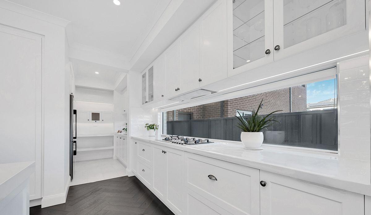 Immaculate Hampton Style 4-Bedroom Home by Metricon / SEMI FURNISHED