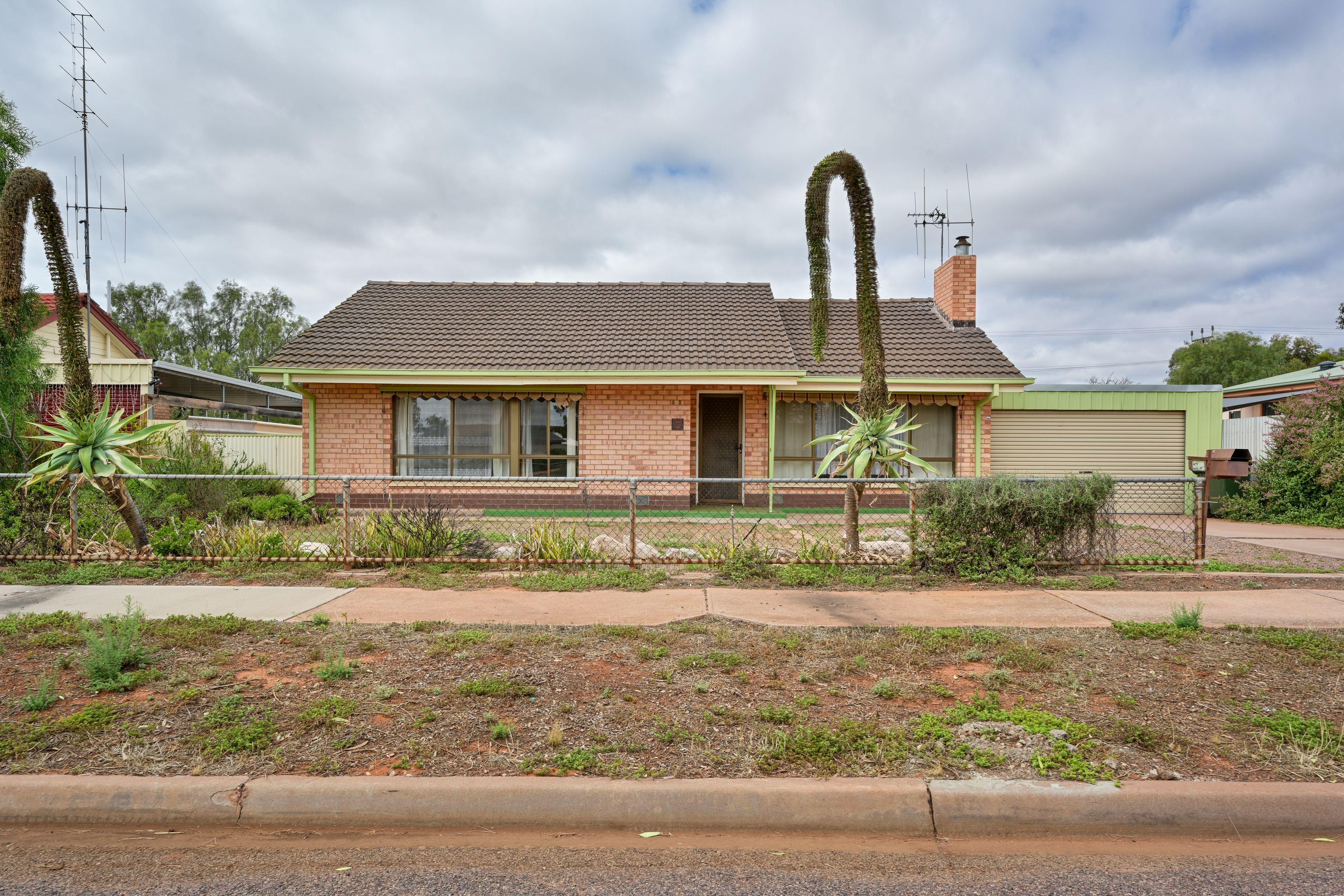Prop-GPT: House: SA Whyalla Stuart, SA 5608 Home For Rent