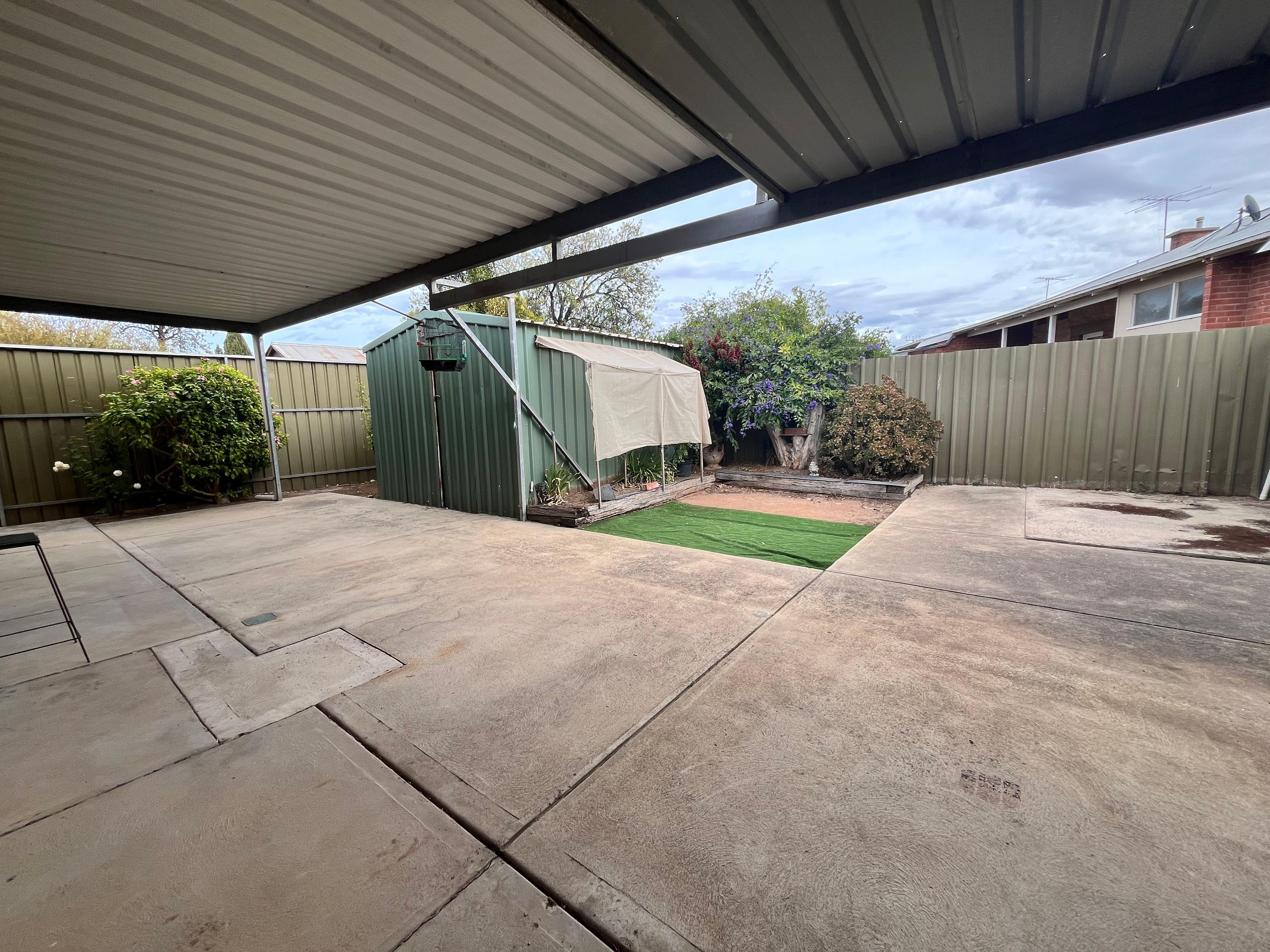 Comfortable Living In Two Wells!