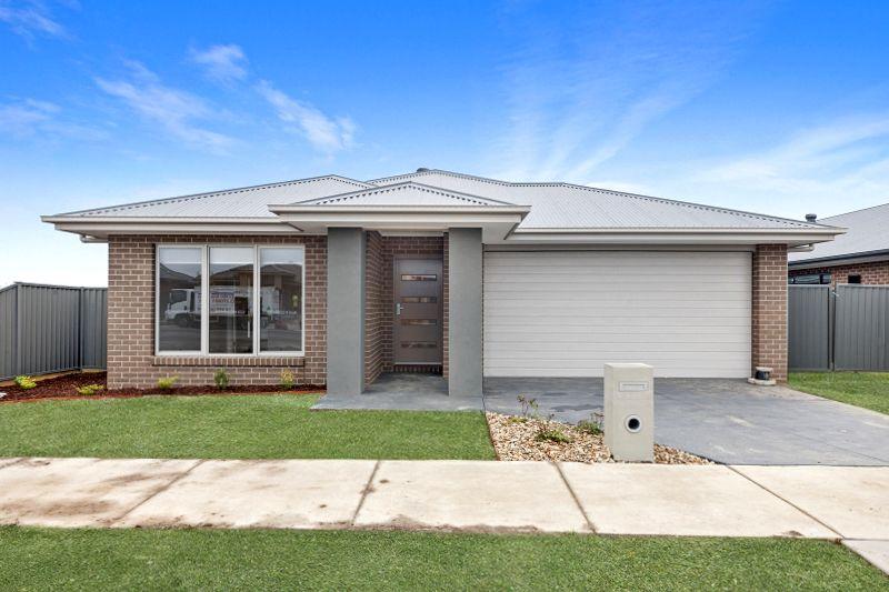 Prop-GPT: House: VIC Lucas, VIC 3350 Home For Rent