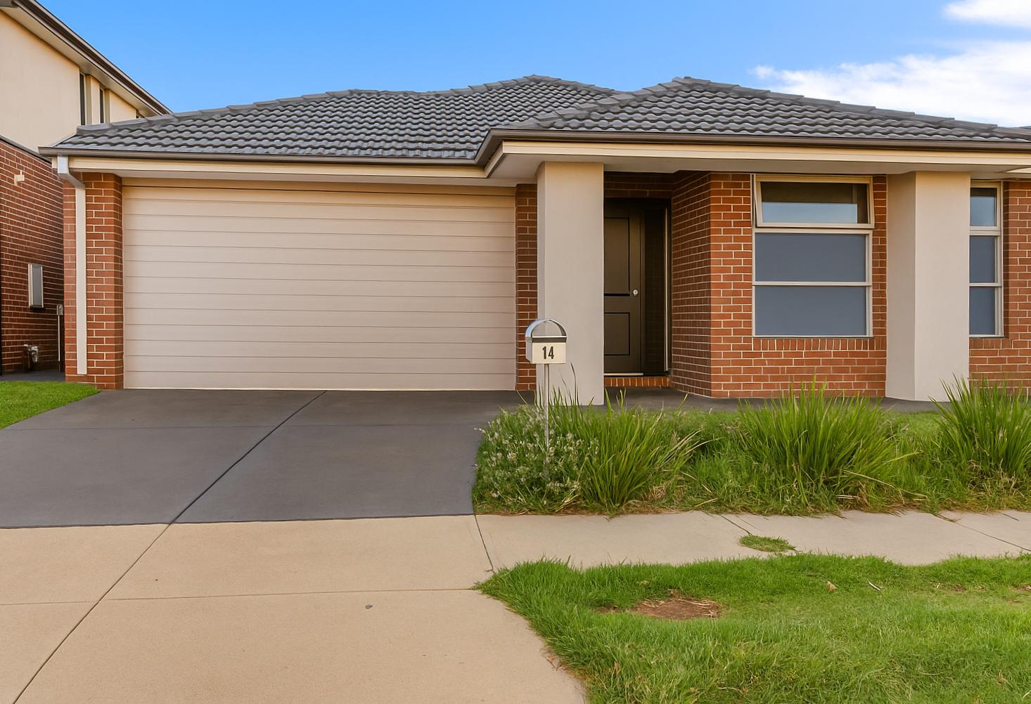 Prop-GPT: House: VIC Tarneit, VIC 3029 Home For Rent