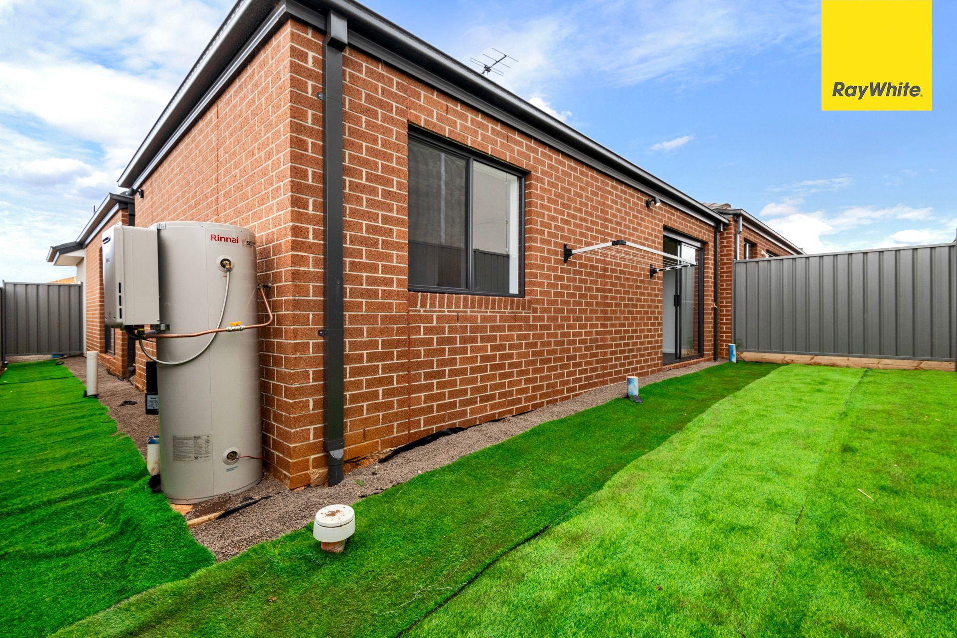 3-Bedroom Family Home in the Orchard Green Estate