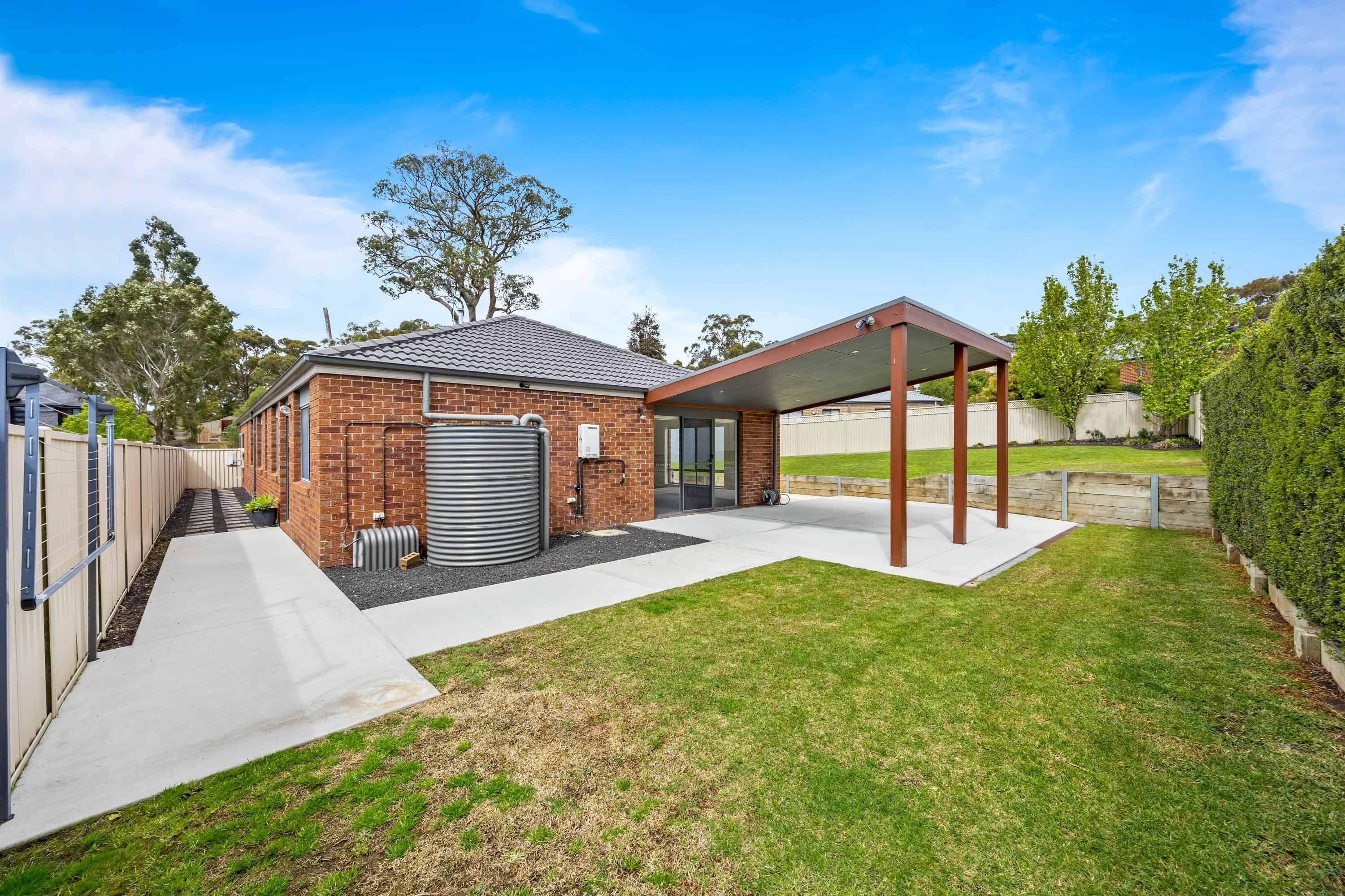 Spacious 4-Bedroom Home in Mount Helen