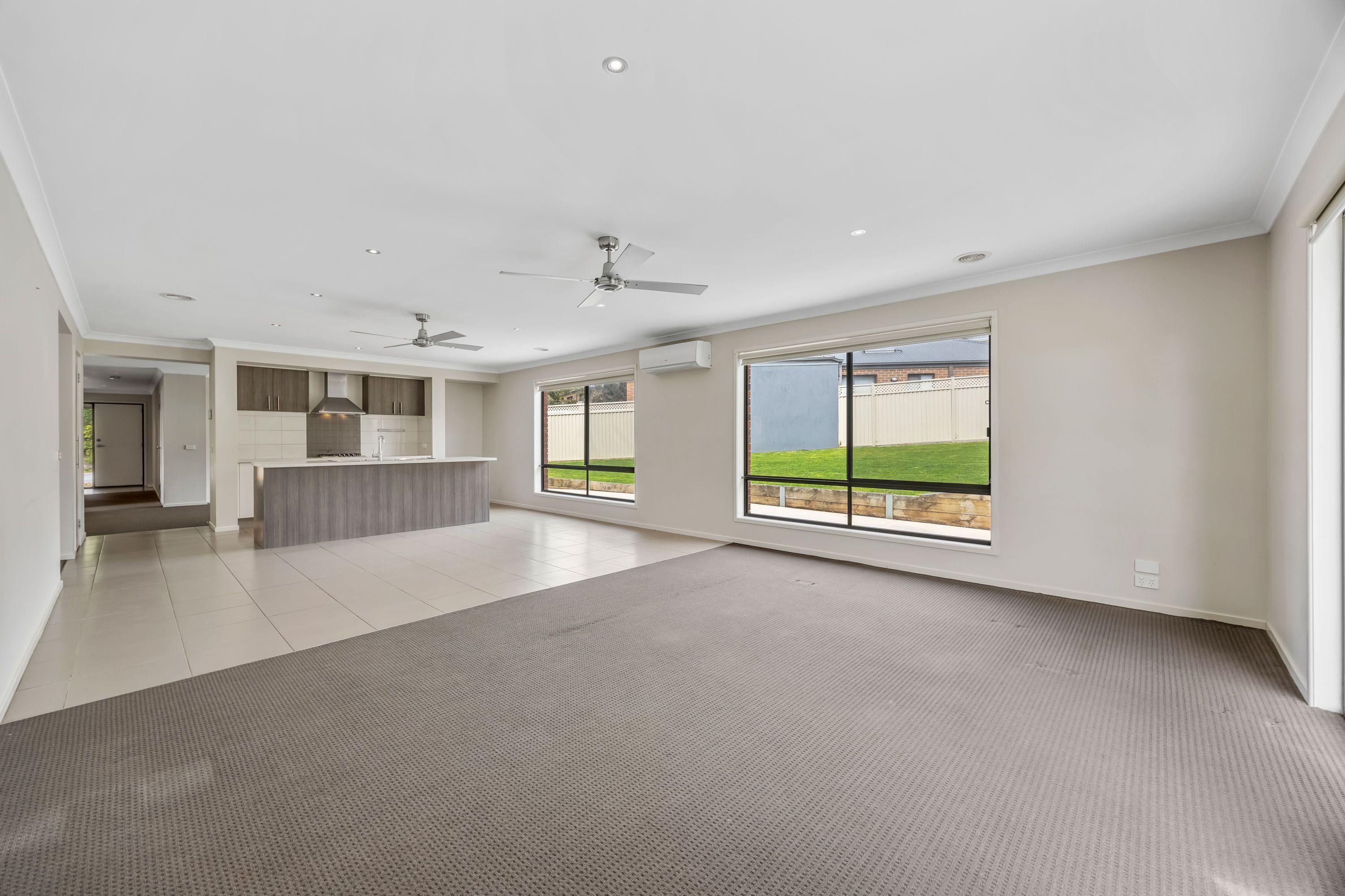 Spacious 4-Bedroom Home in Mount Helen