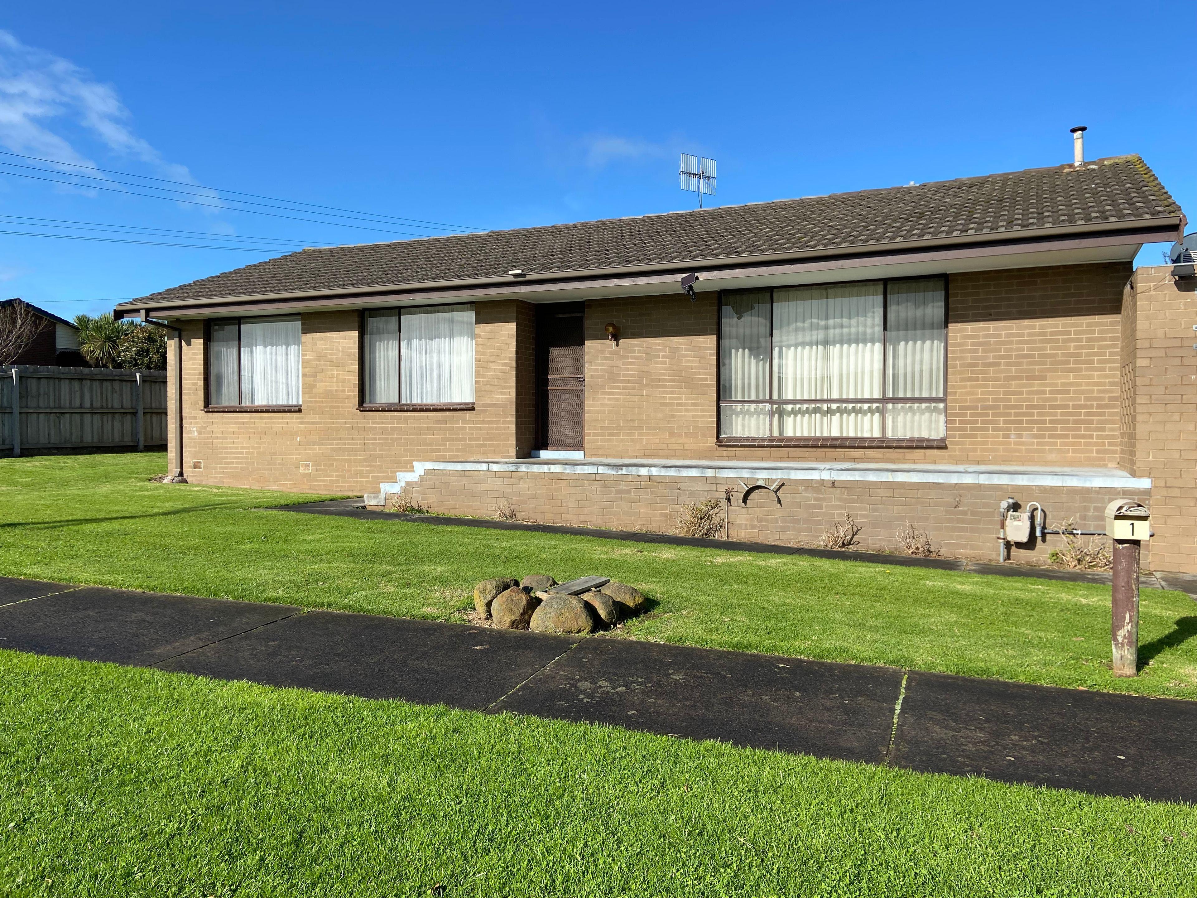 Prop-GPT: House: VIC Warrnambool, VIC 3280 Home For Rent