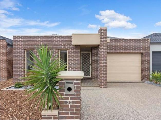 Prop-GPT: House: VIC Mernda, VIC 3754 Home For Rent