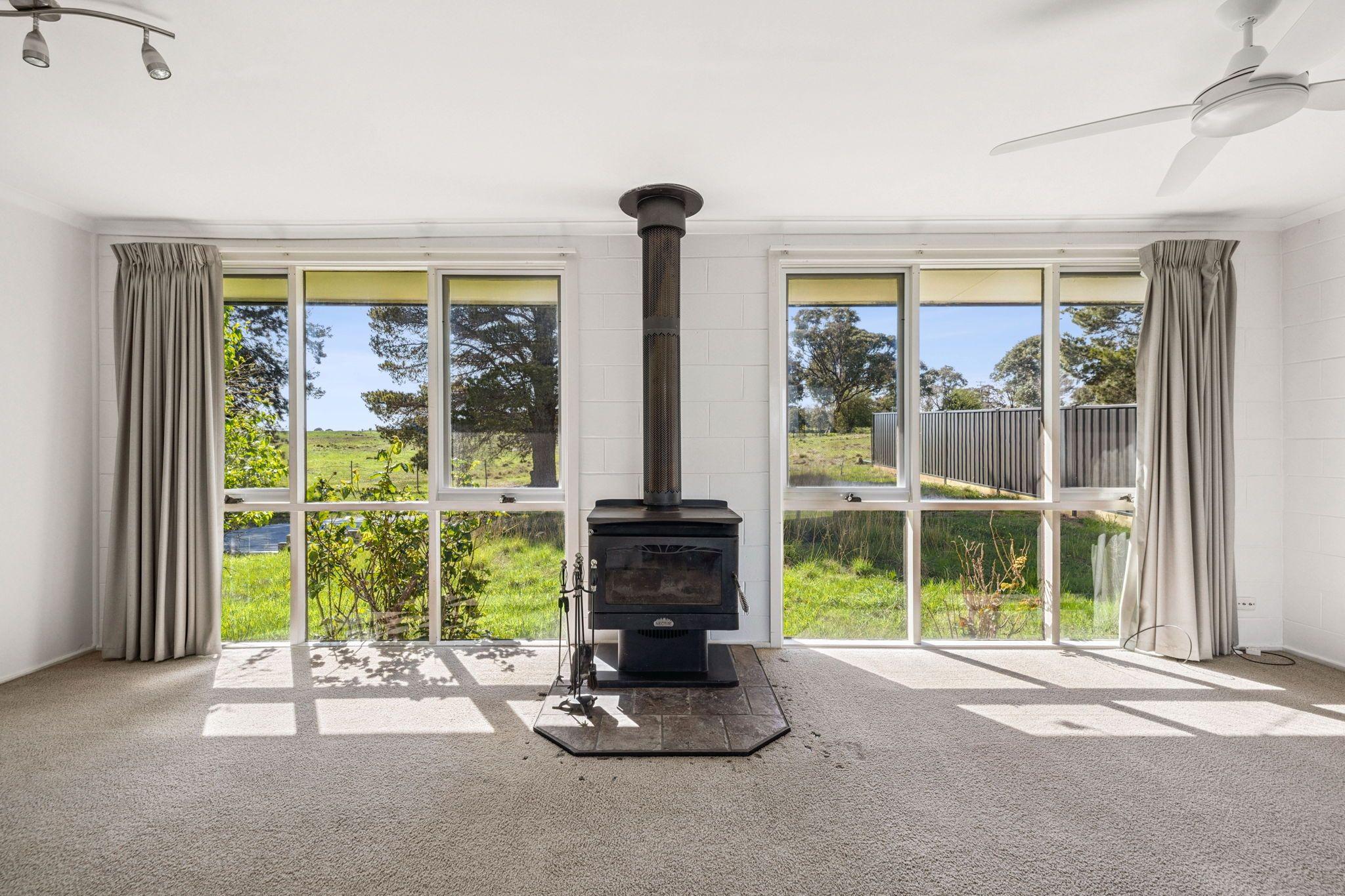 Spacious Homes in Scenic Surrounds