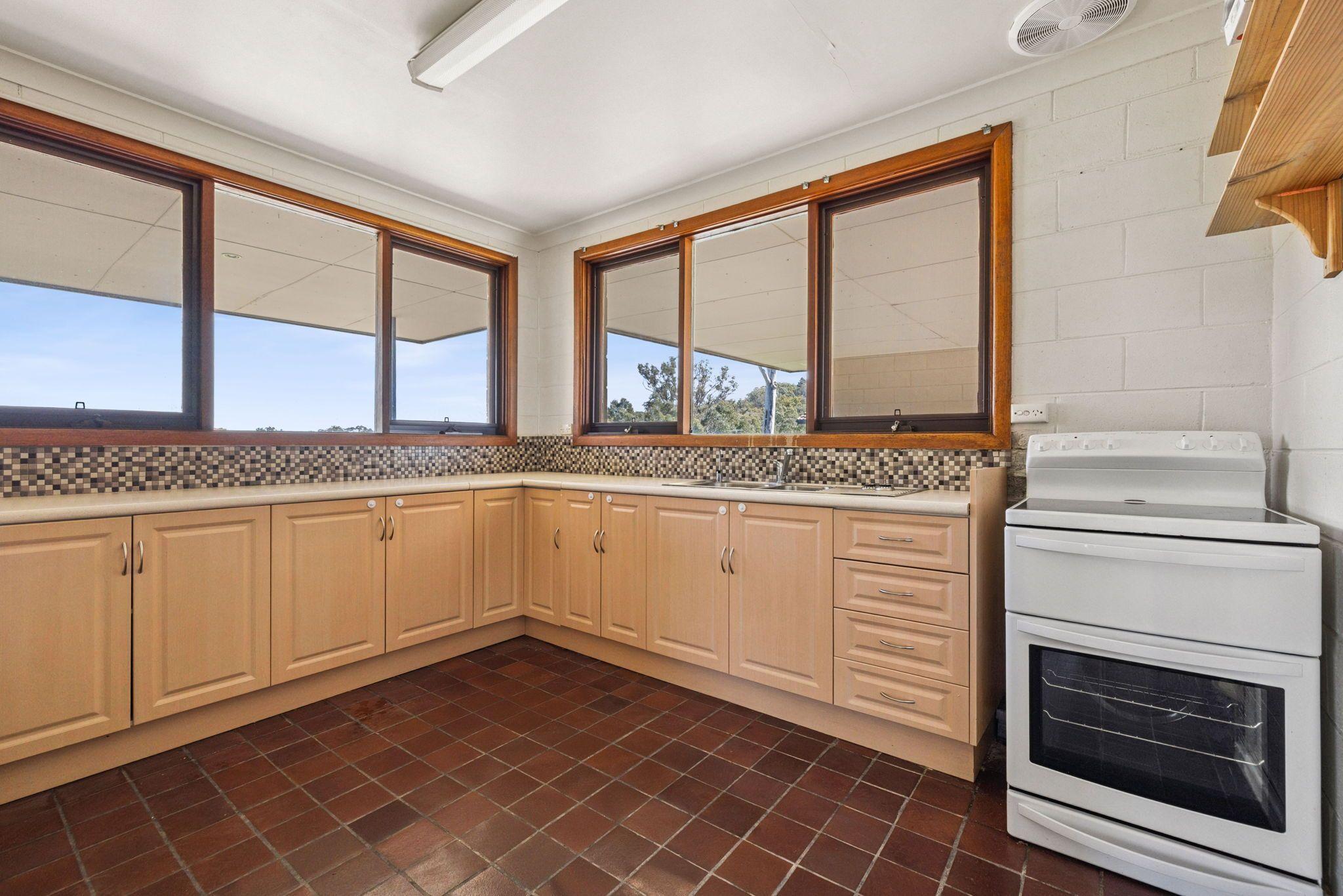 Spacious Homes in Scenic Surrounds