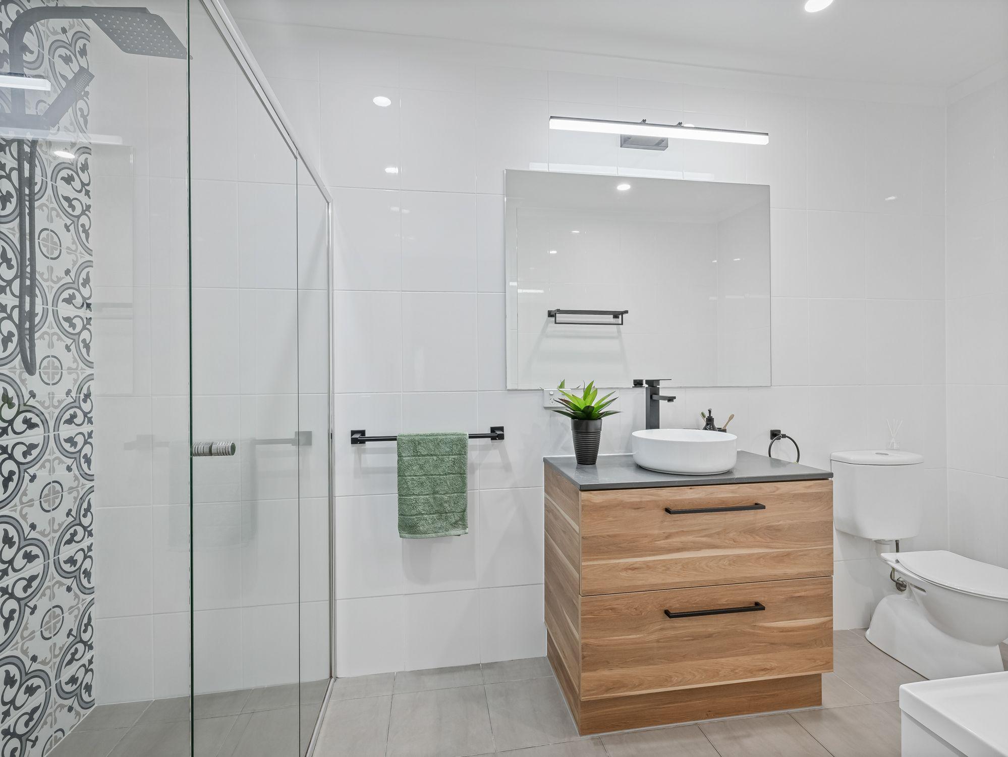 Newly Renovated Home In Sought After East Albury