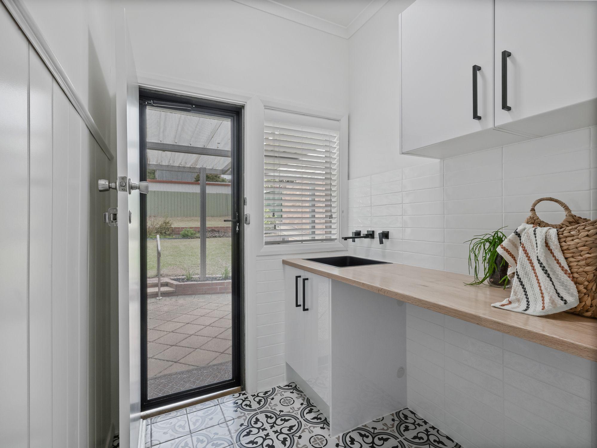 Newly Renovated Home In Sought After East Albury