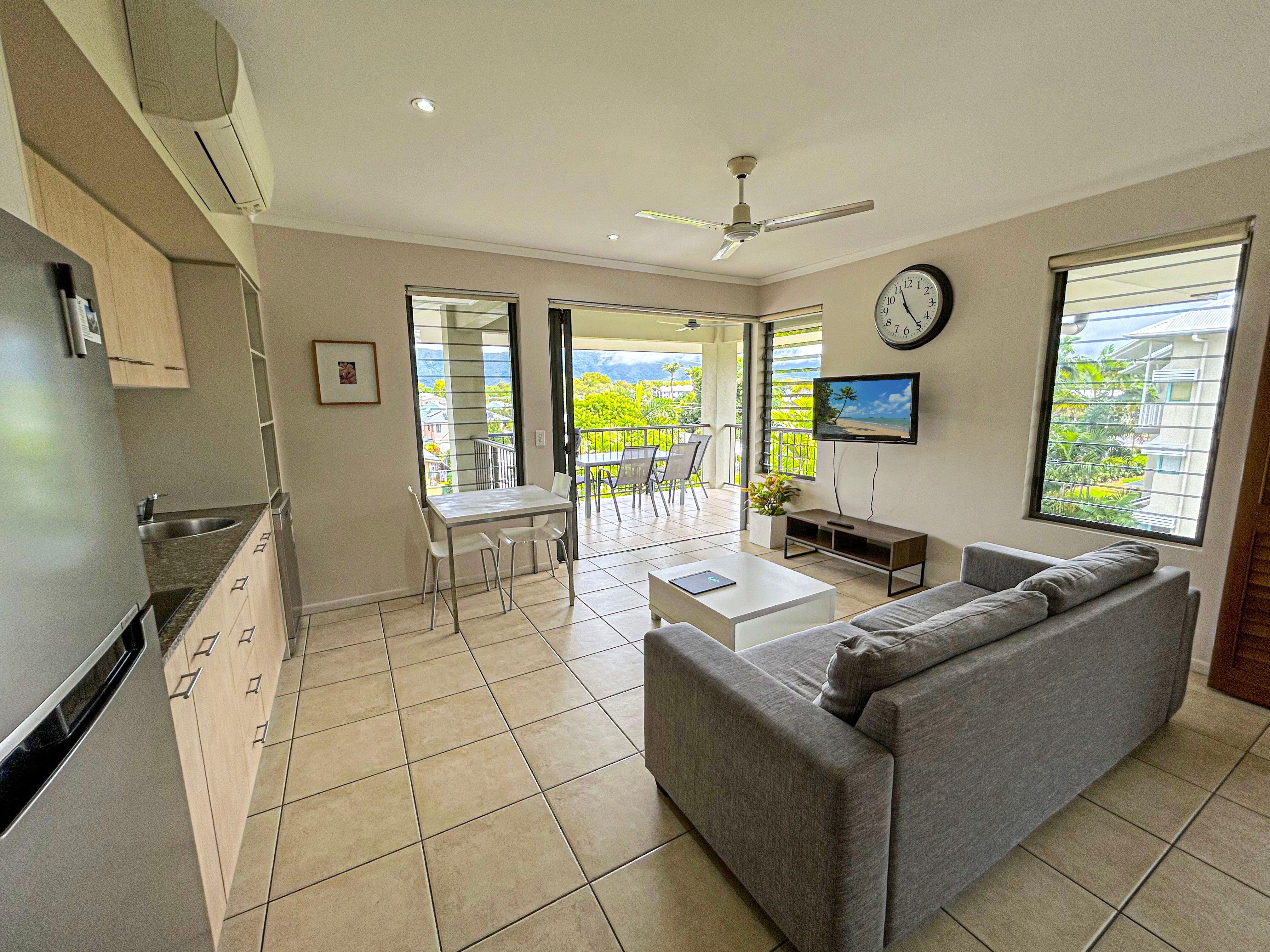 Prop-GPT: Unit: QLD Trinity Beach, QLD 4879 Home For Rent