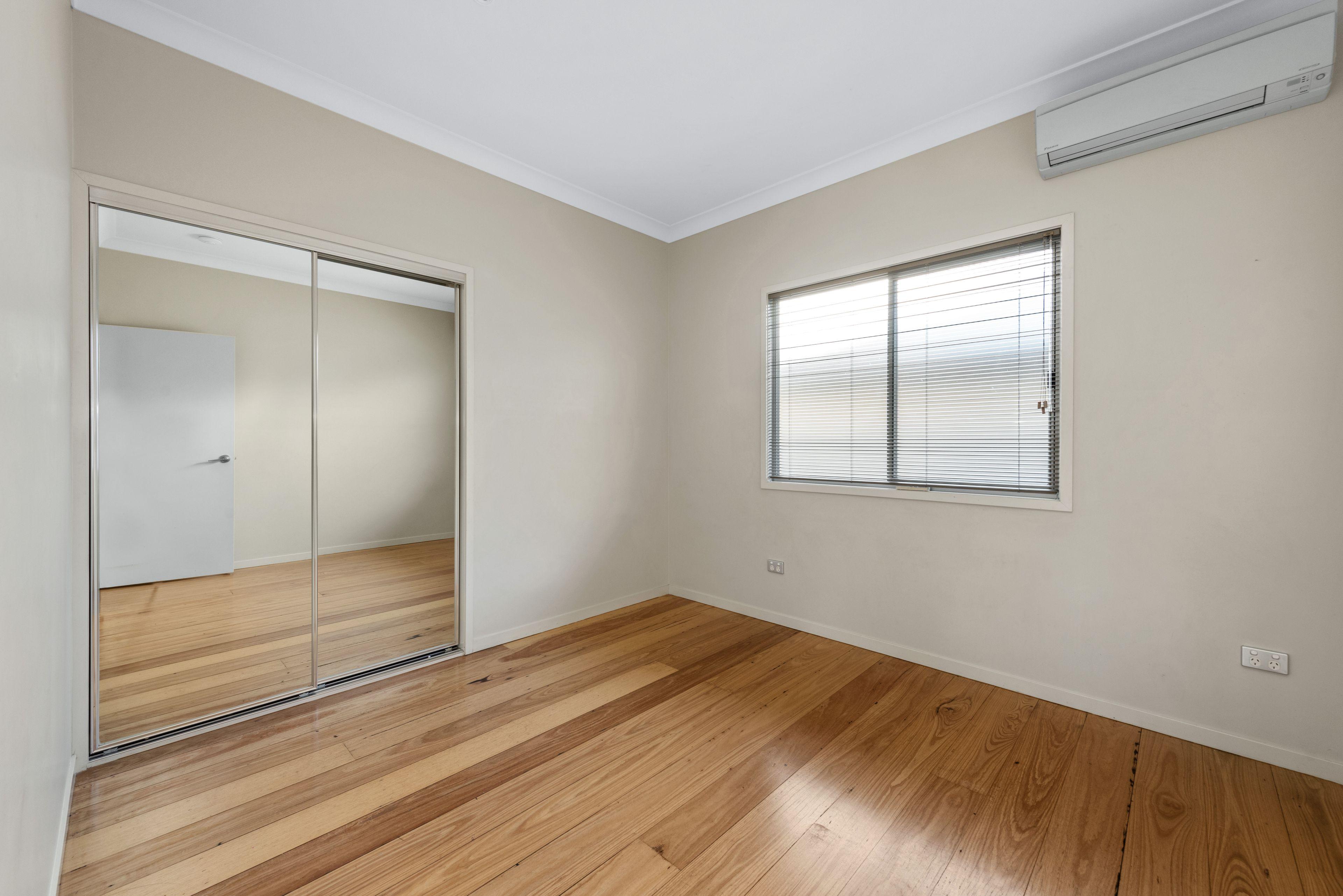 Modern entertainer's home