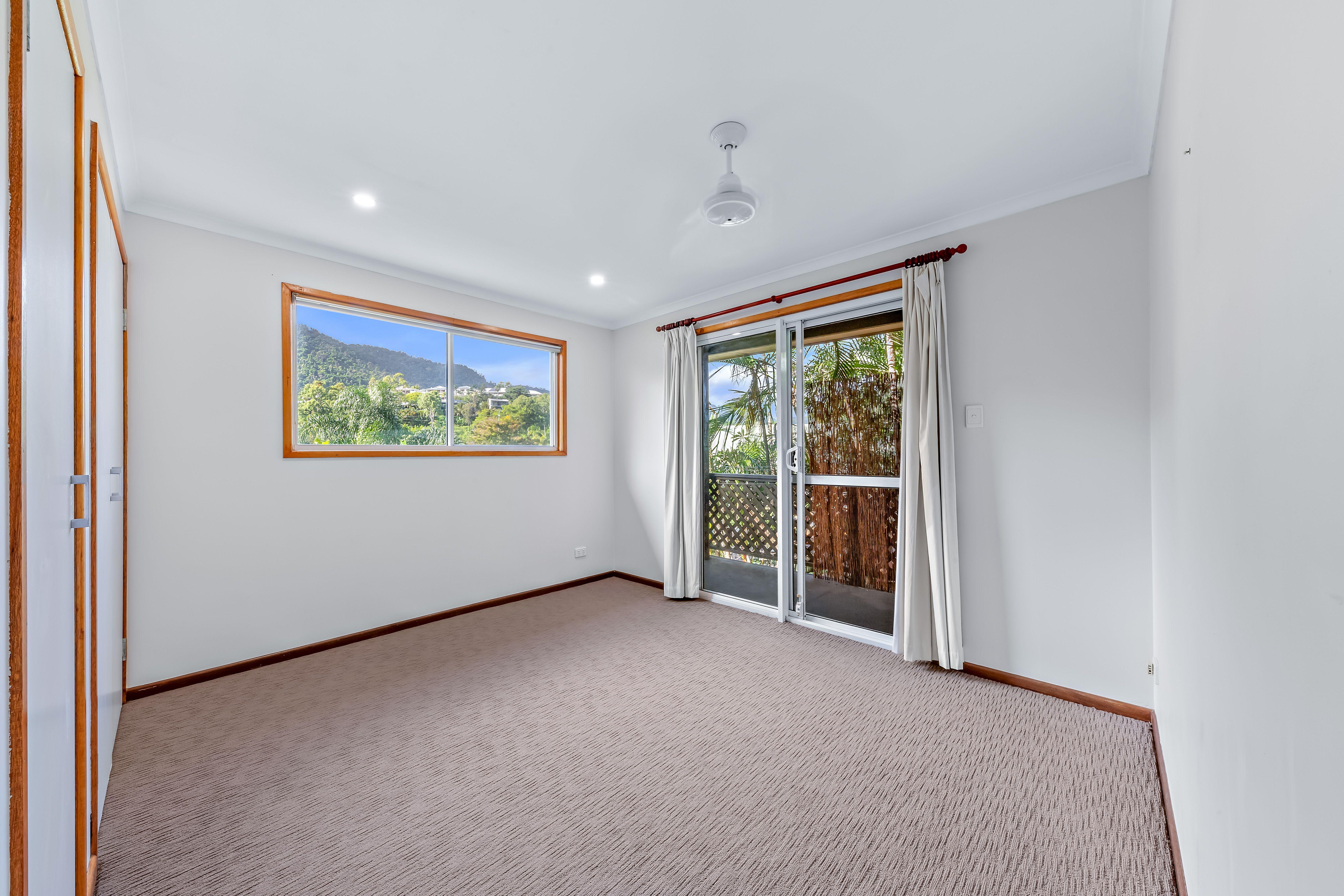 Private Retreat In Cannonvale!