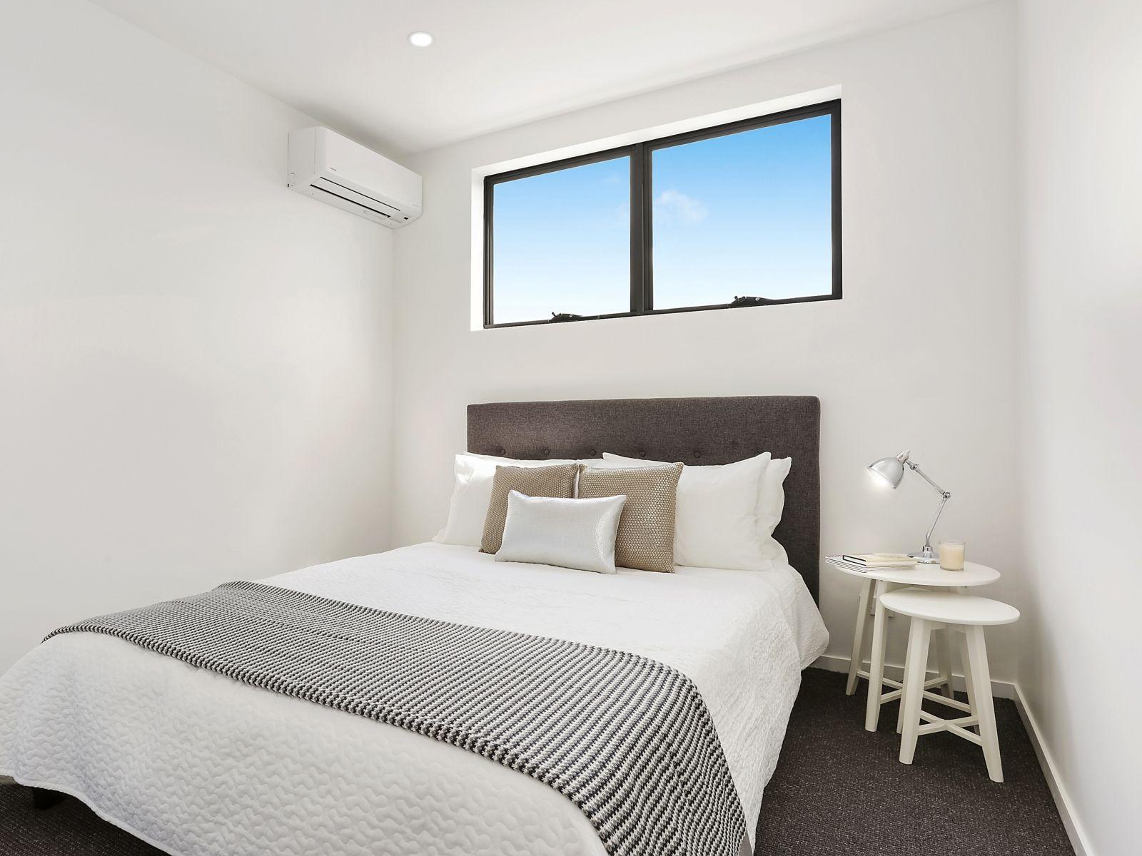 CONVENIENTLY LOCATED 2 BEDROOM UNIT