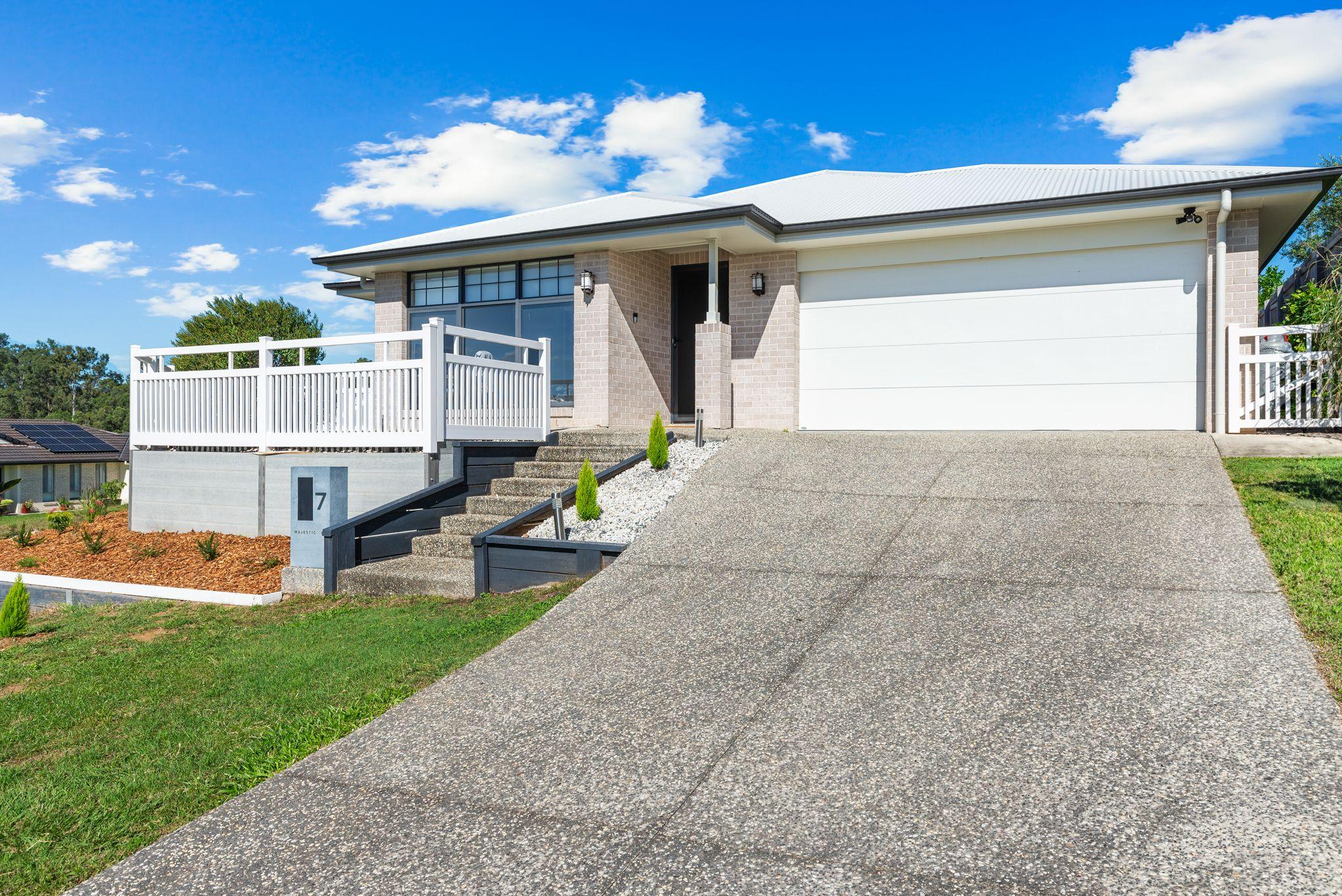 Prop-GPT: House: QLD Jones Hill, QLD 4570 Home For Rent