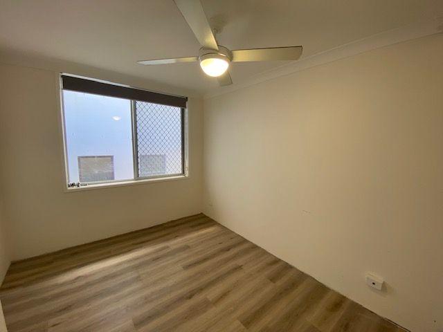 Beachside Living - 2 Bedroom Unit on Marine Parade