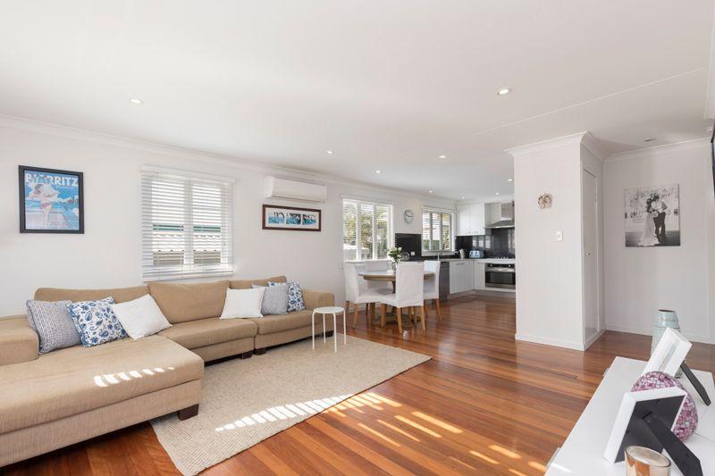 Prop-GPT: House: QLD Upper Mount Gravatt, QLD 4122 Home For Rent