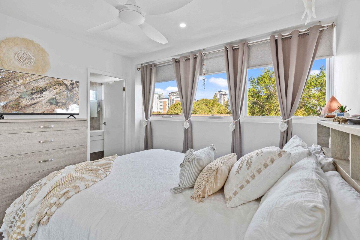 405/26 Gray Street, Southport, QLD 4215 - Apartment for Rent - harcourts.net