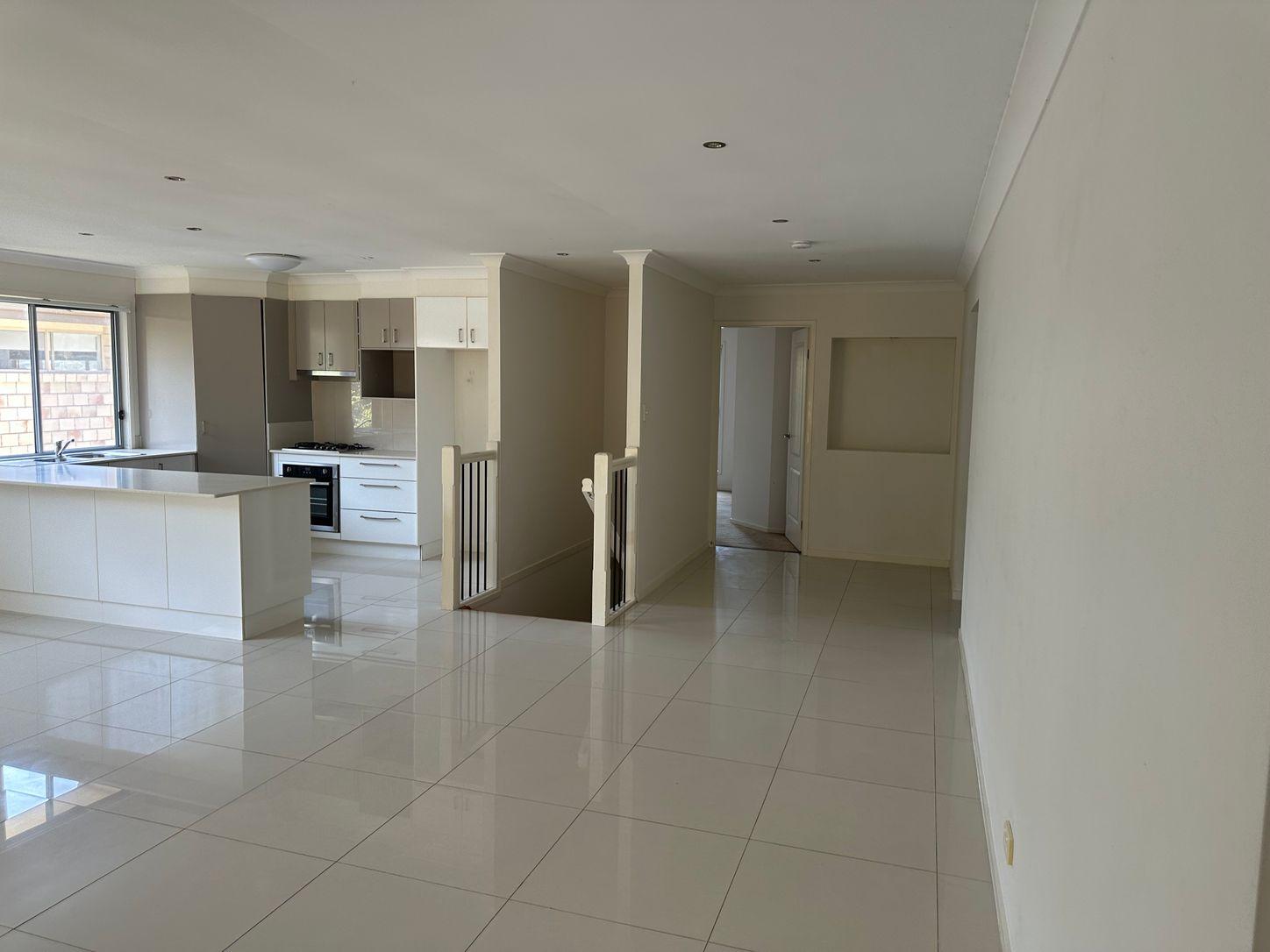 35 Hadrian Cr, PACIFIC PINES, QLD 4211 - House for Rent - harcourts.net