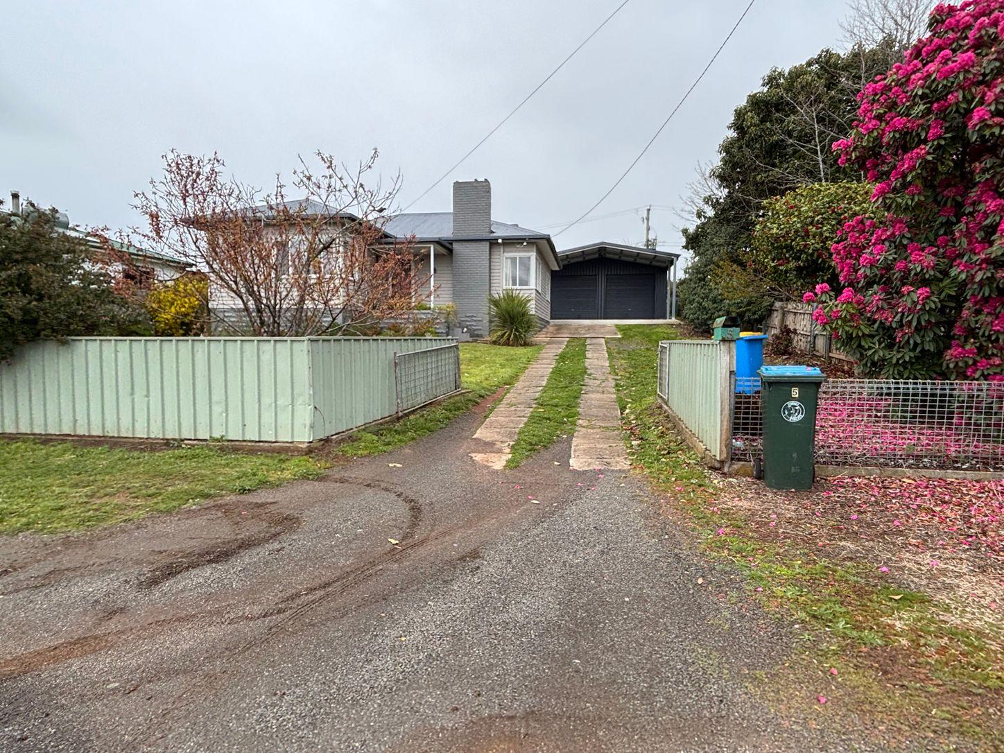 5 Philip St, SCOTTSDALE, TAS 7260 - House for Rent - harcourts.net