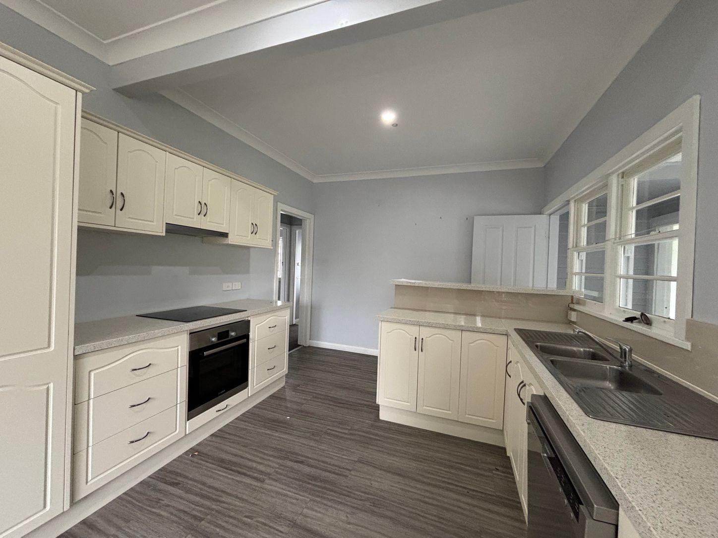 5 Philip St, SCOTTSDALE, TAS 7260 - House for Rent - harcourts.net