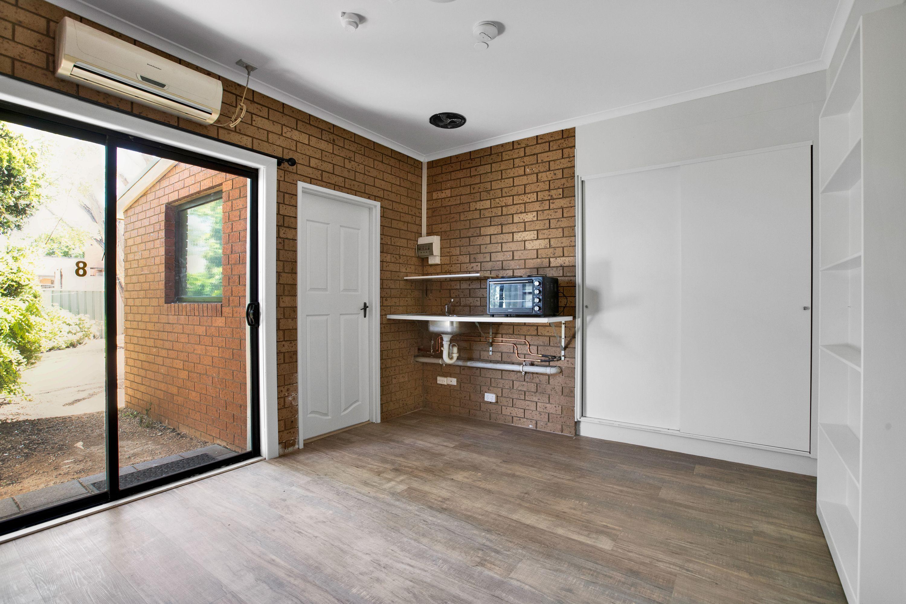 Low Maintenance Studio Unit