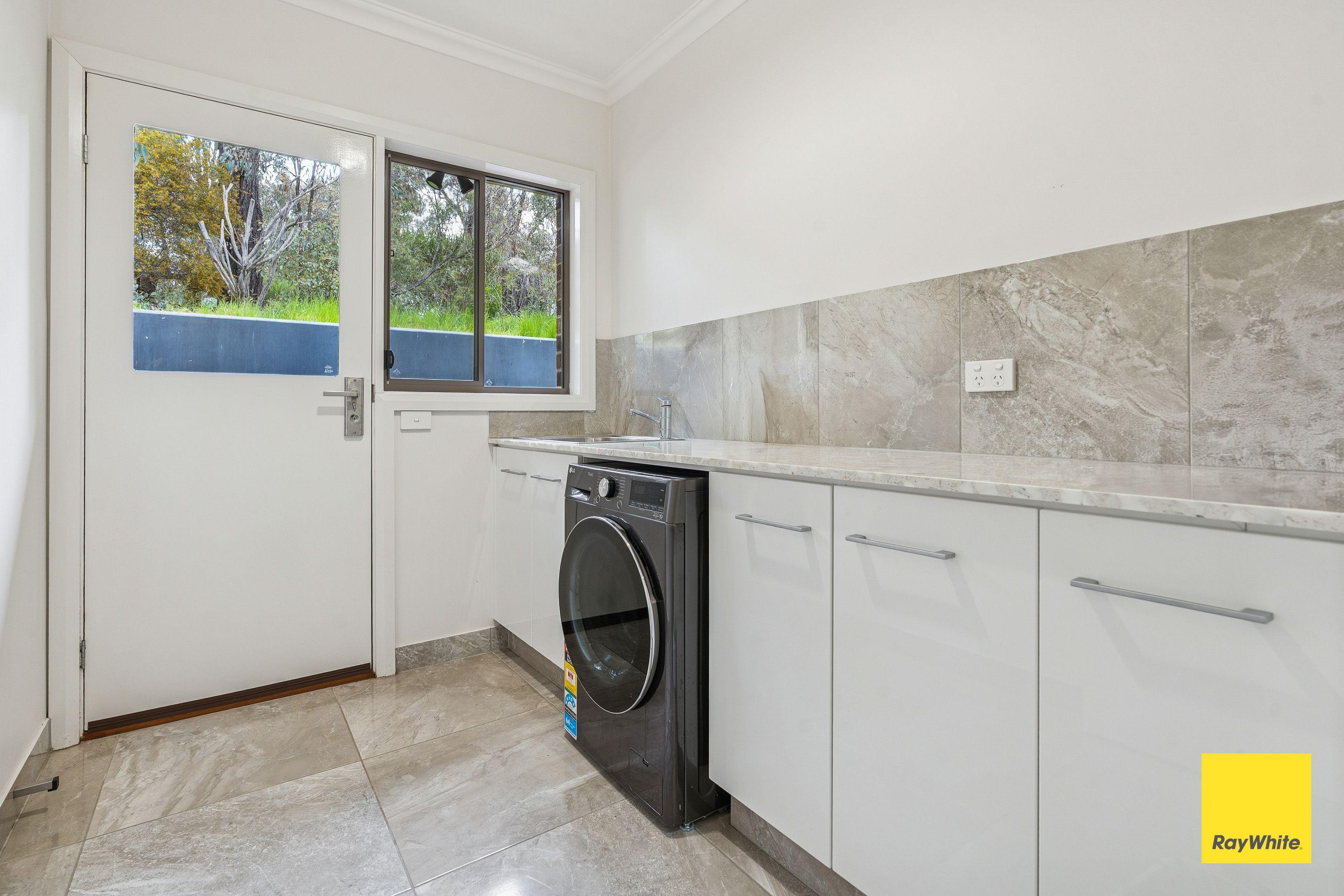 Family Home in Sought-After Strathdale