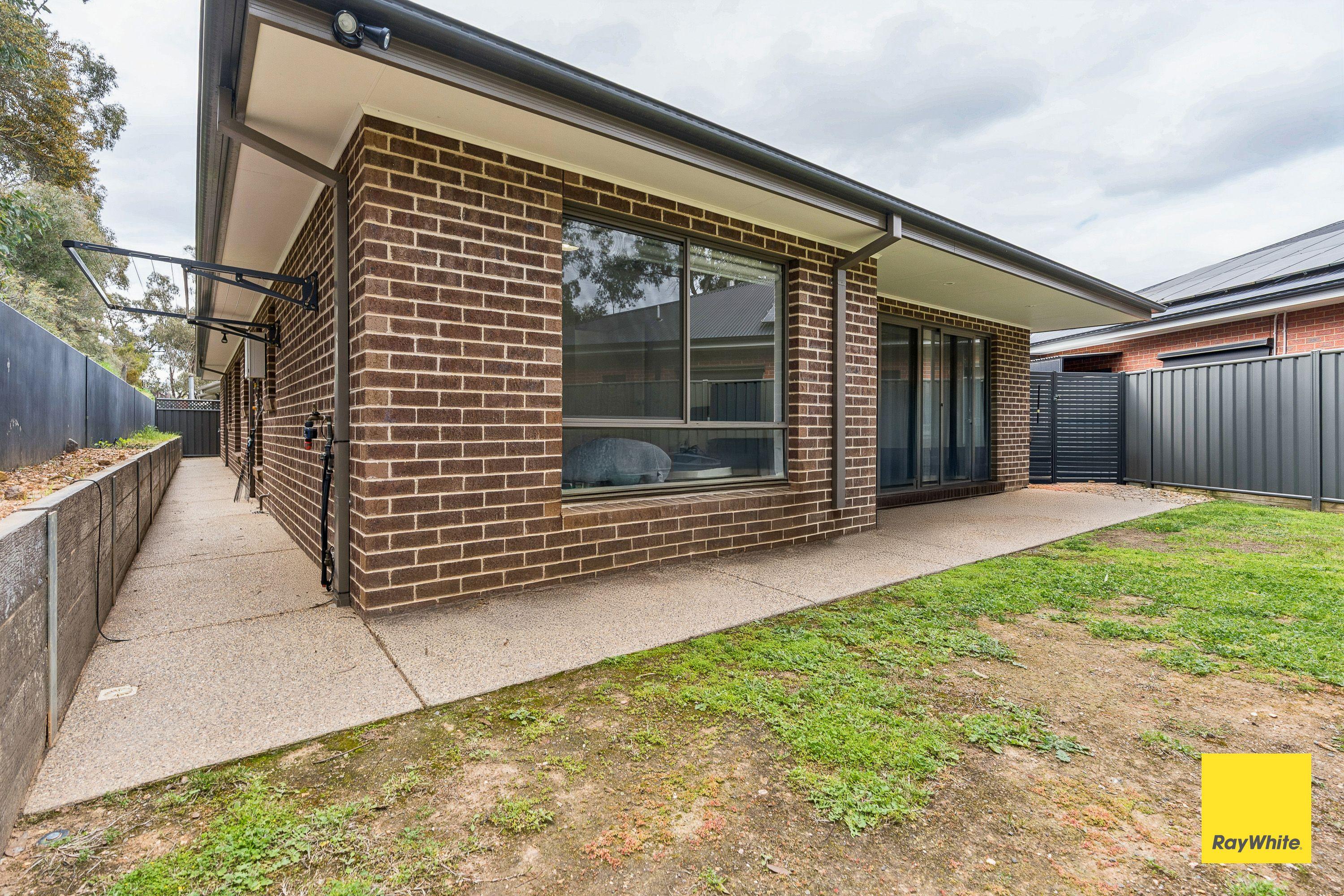 Family Home in Sought-After Strathdale