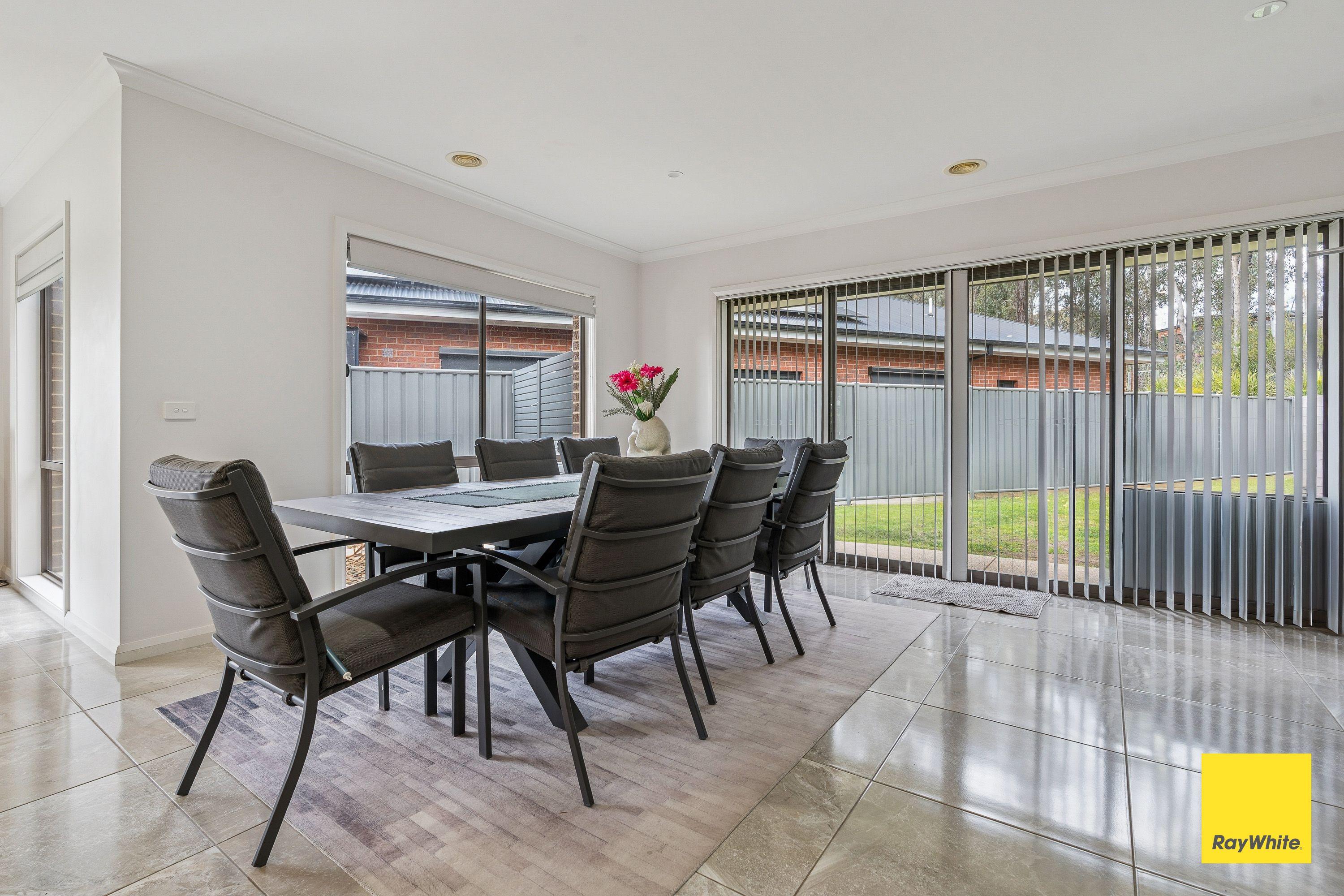 Family Home in Sought-After Strathdale