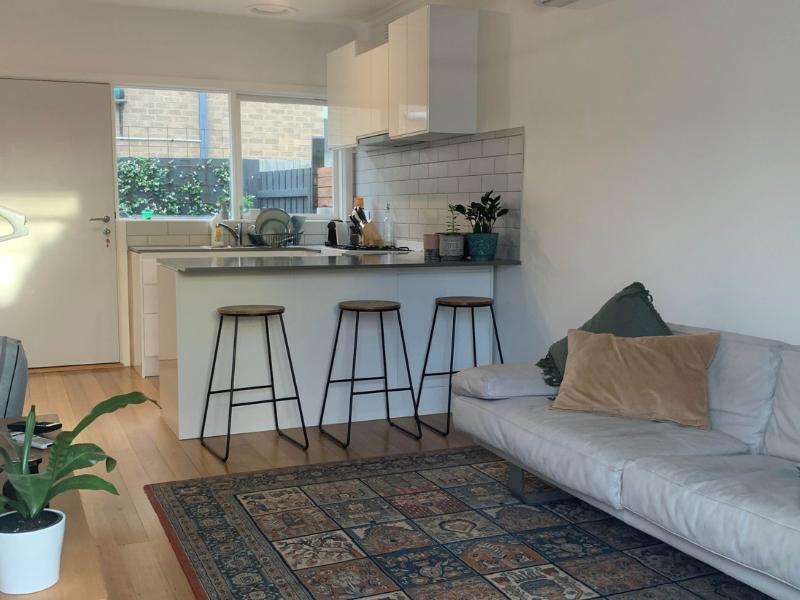 Prop-GPT: Unit: VIC Aspendale, VIC 3195 Home For Rent