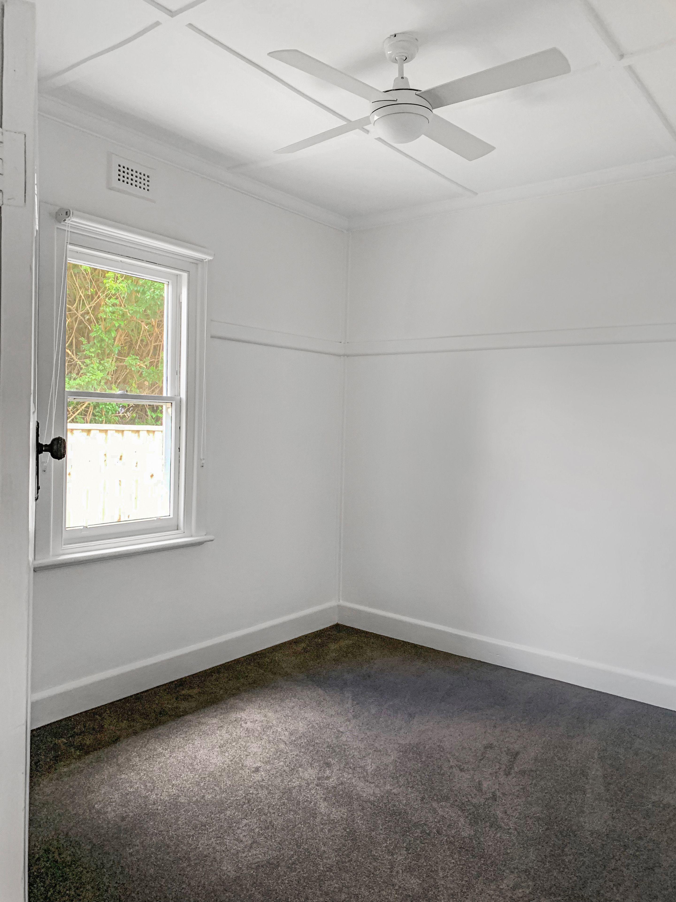 Charming Character Home in Prime Seymour Location