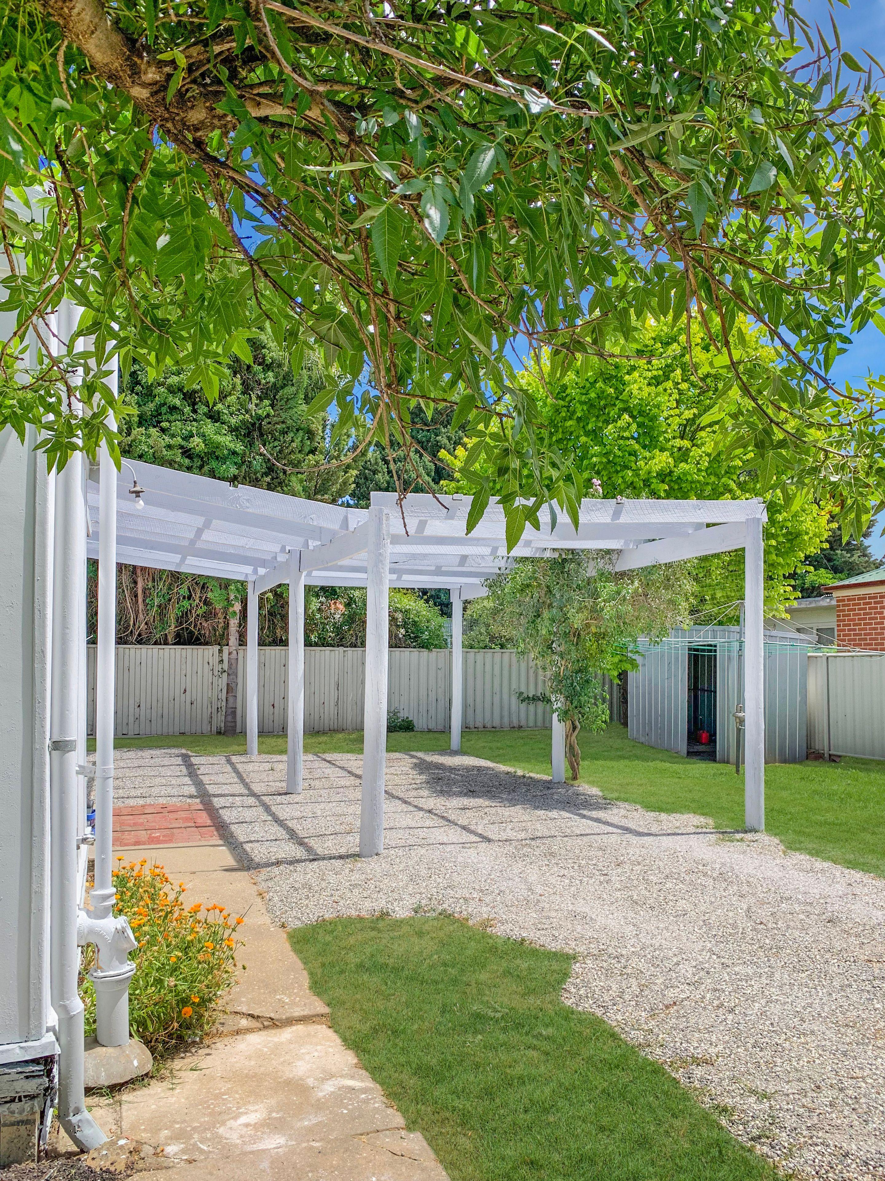 Charming Character Home in Prime Seymour Location