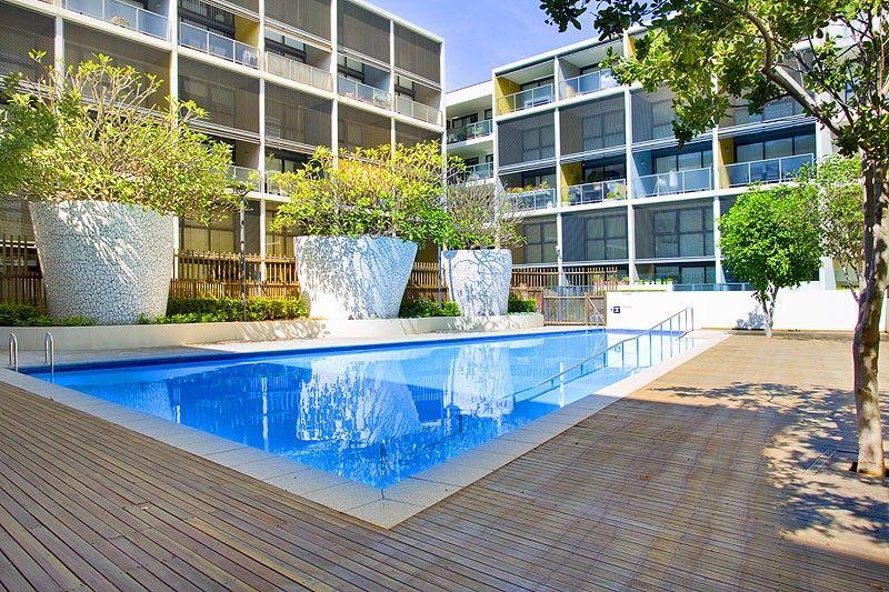 Modern split-level apartment in the heart of Alexandria
