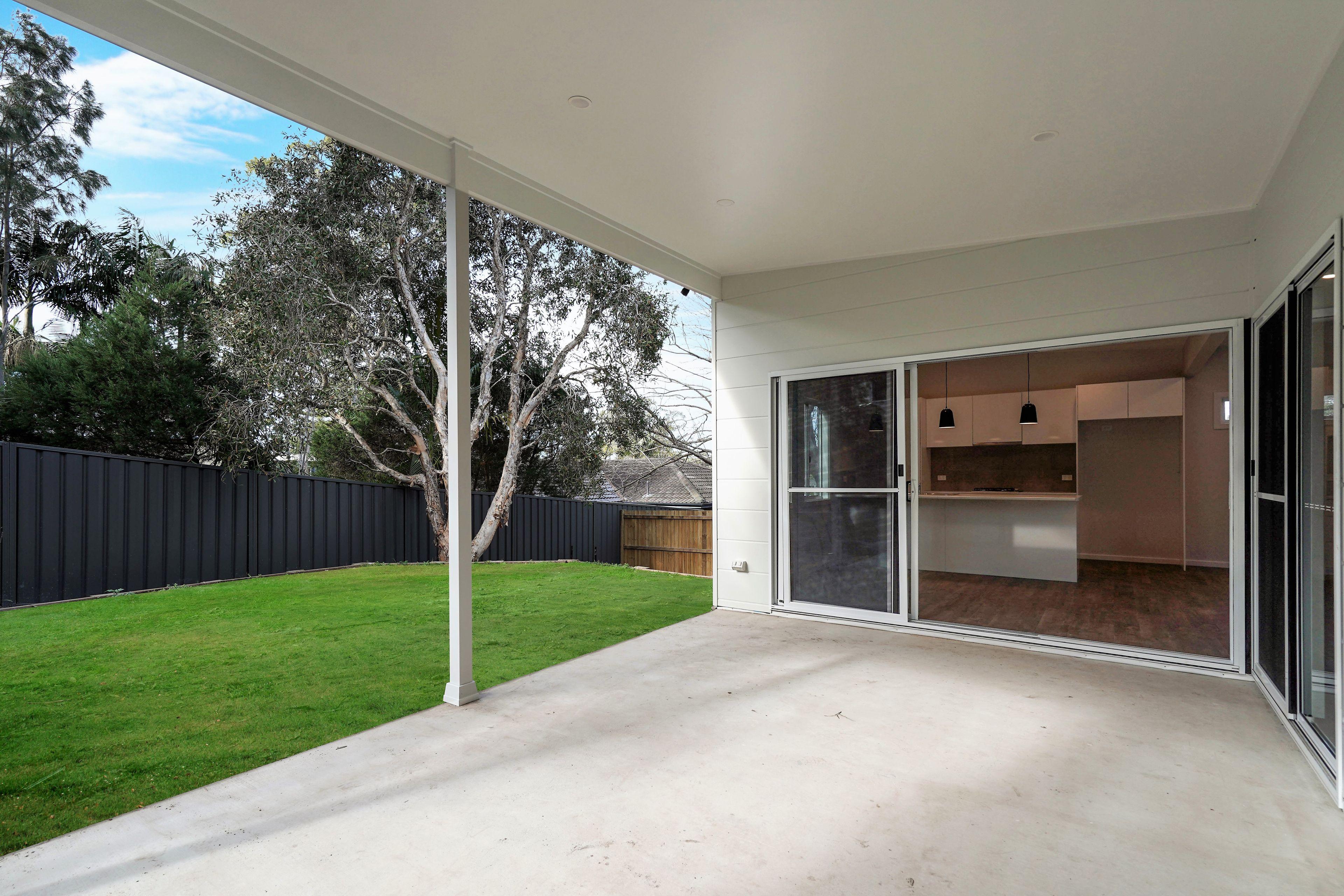 Spacious and modern garden villa