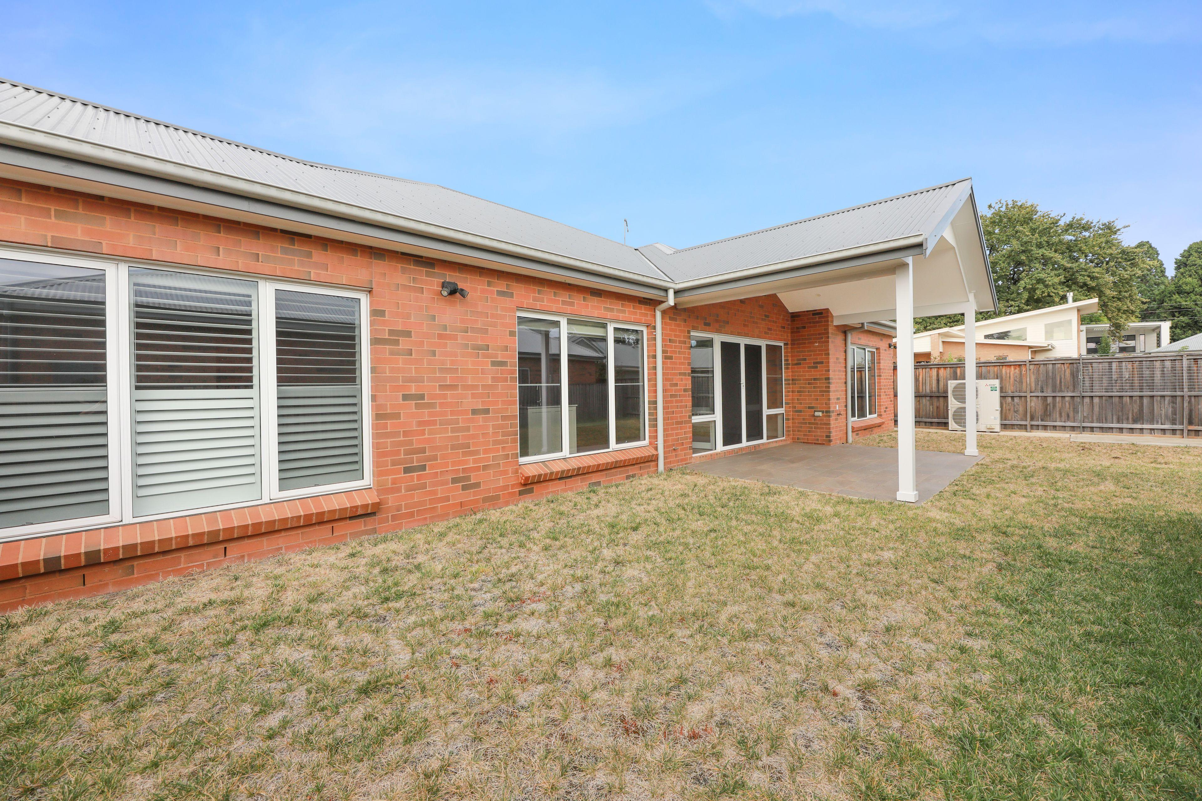 Timeless Elegance - Central Townhouse