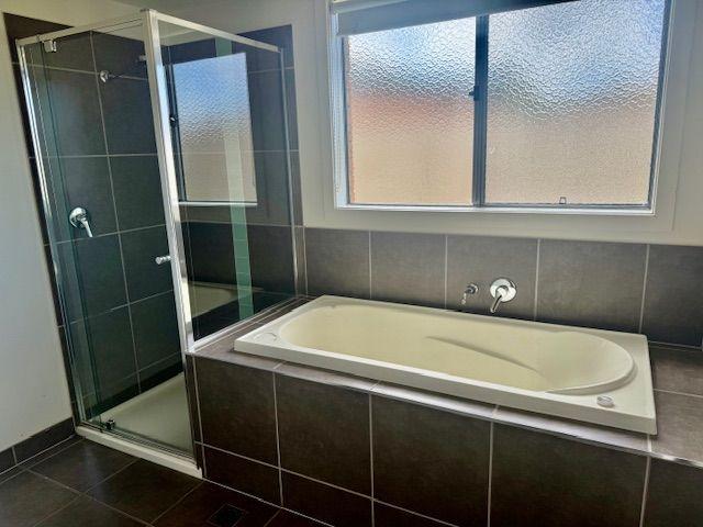 FOR LEASE: 4 Bedroom Home in a quiet court location