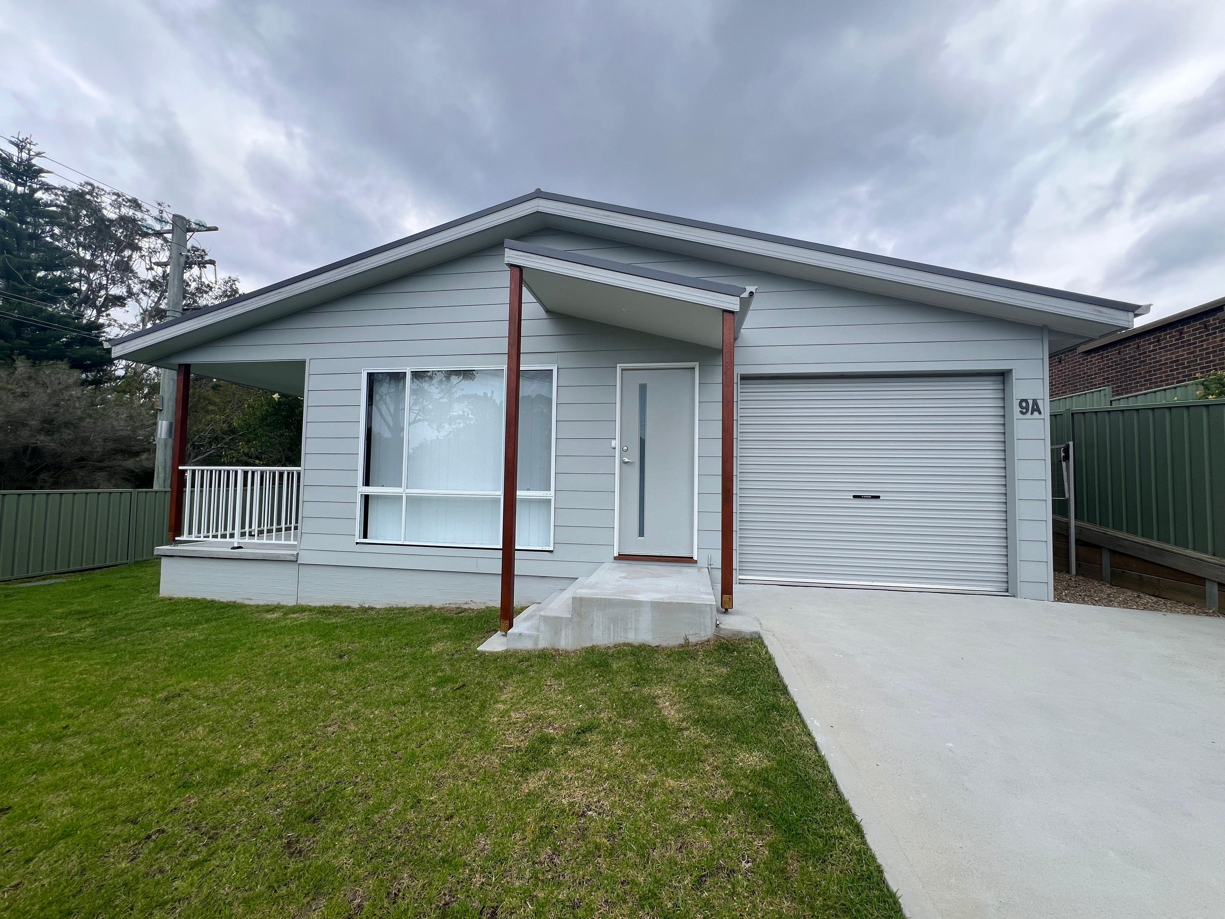 Prop-GPT: House: NSW North Batemans Bay, NSW 2536 Home For Rent