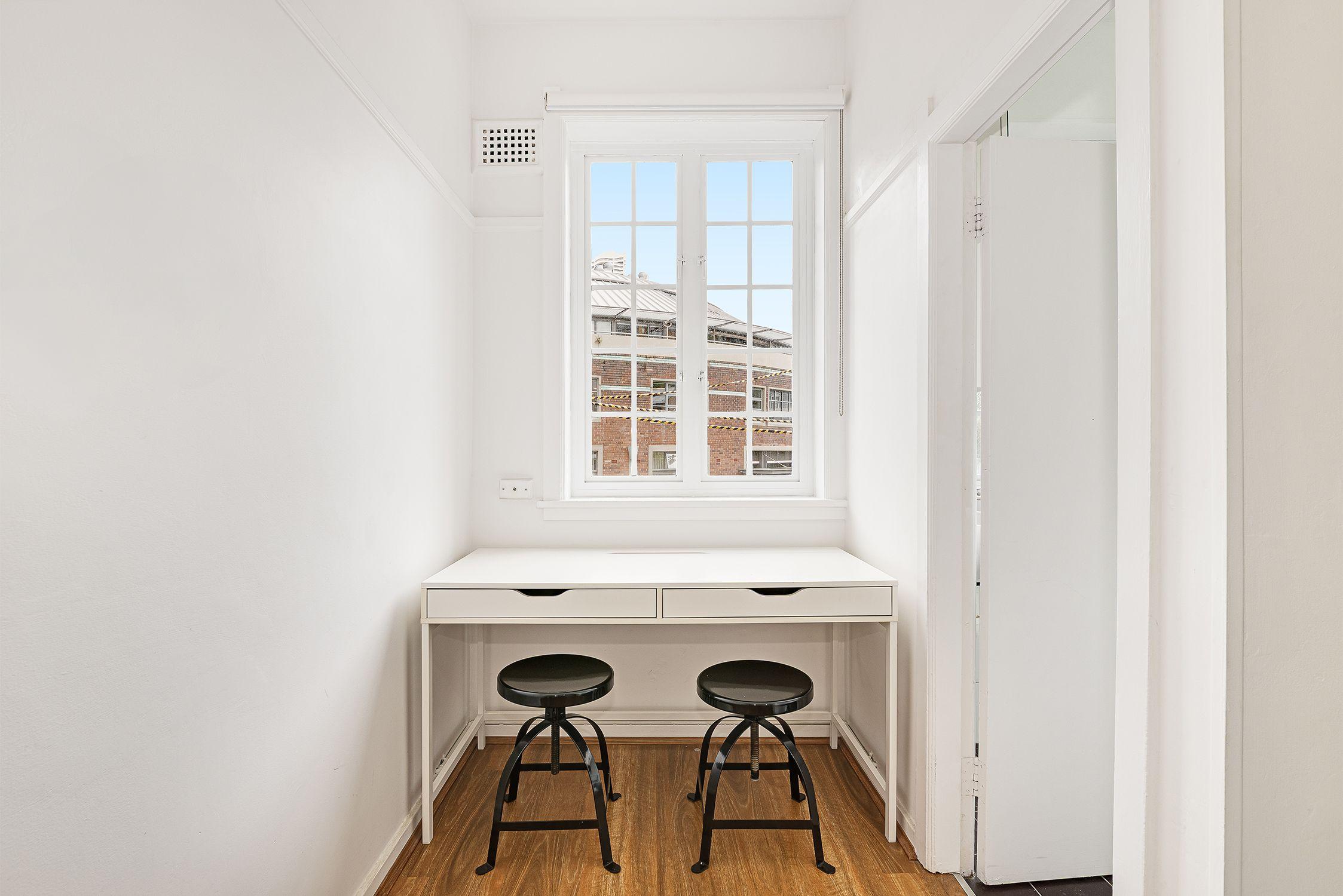 The Ultimate in Lifestyle Convenience - Partly Furnished