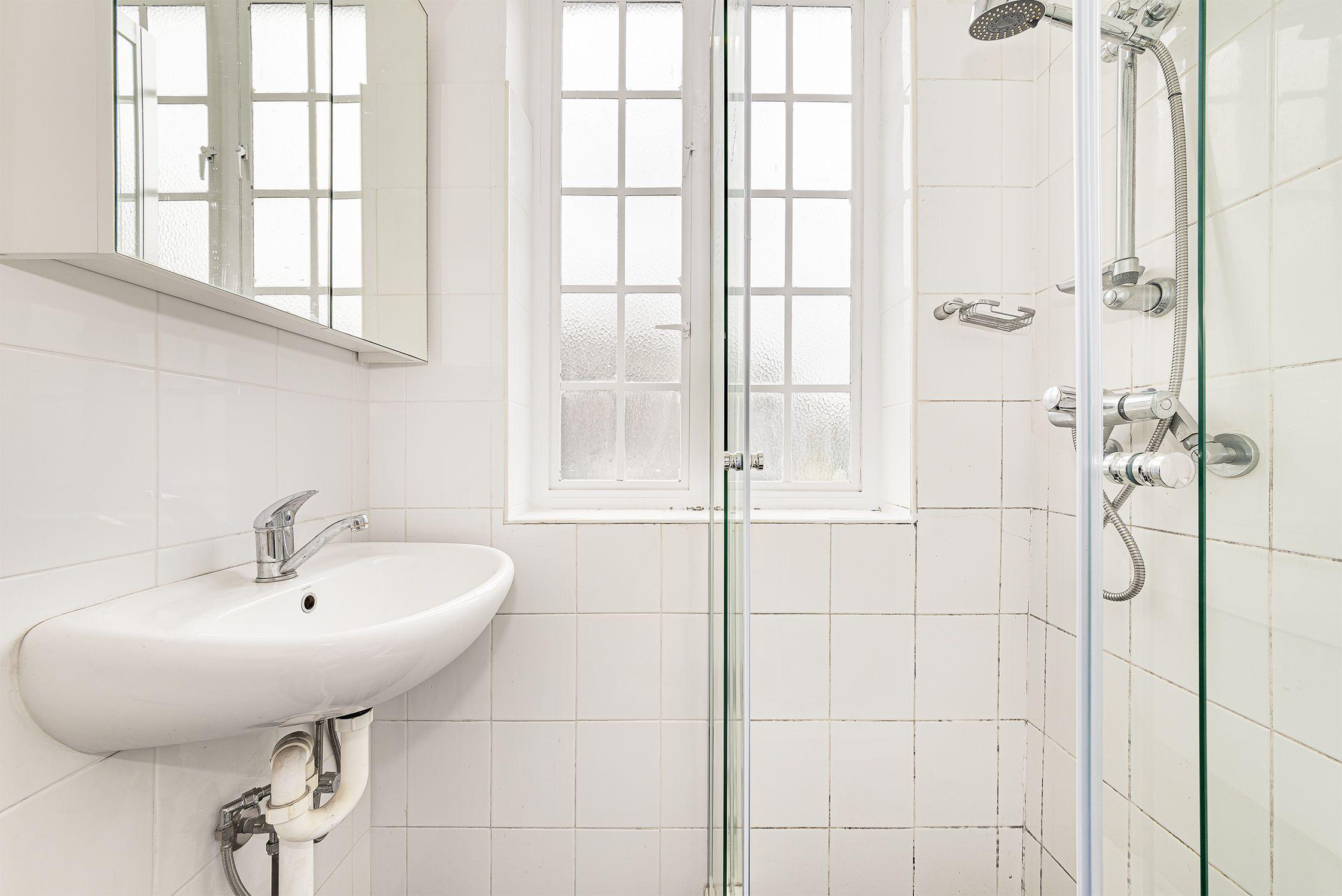 The Ultimate in Lifestyle Convenience - Partly Furnished