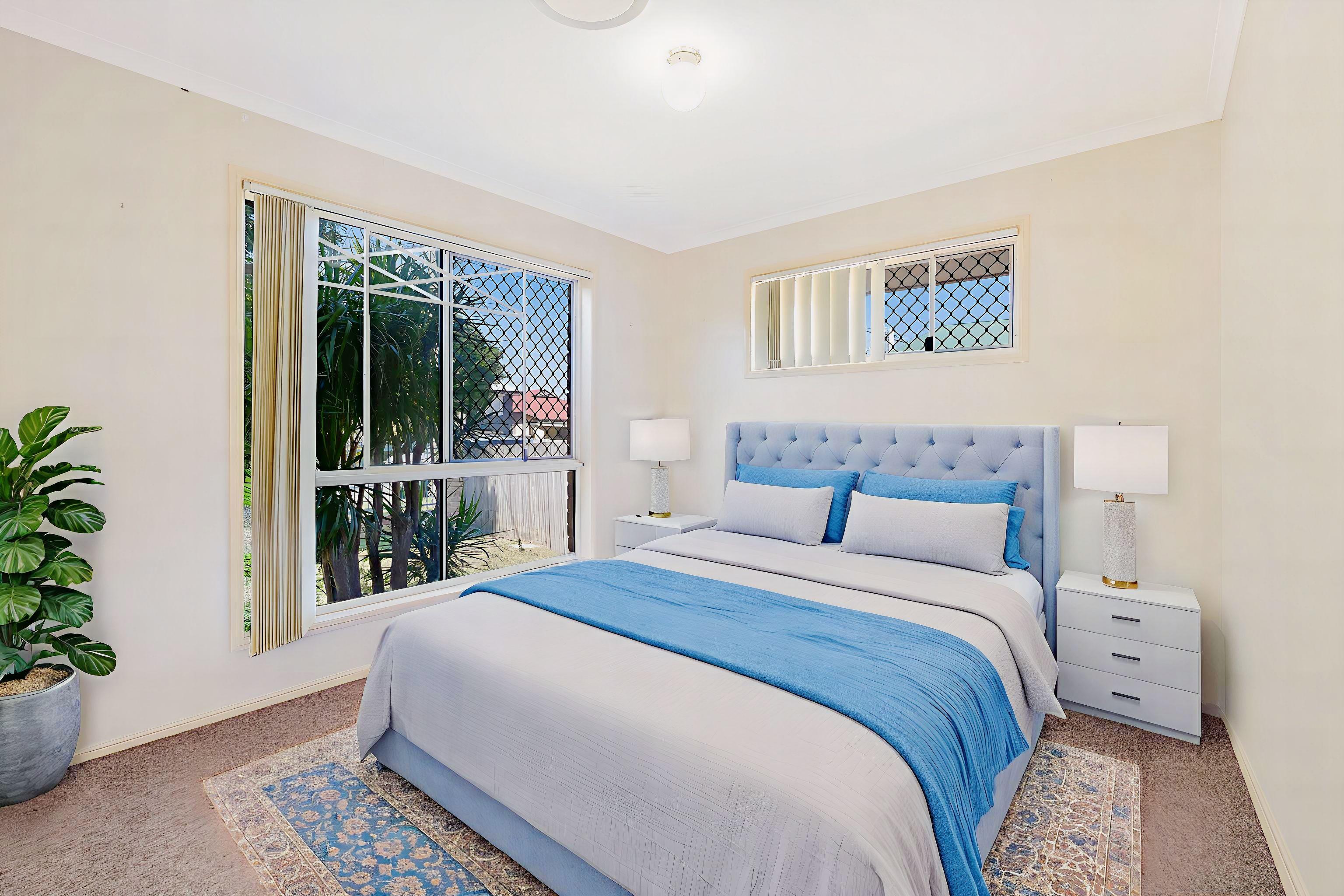 Central Redcliffe Unit!