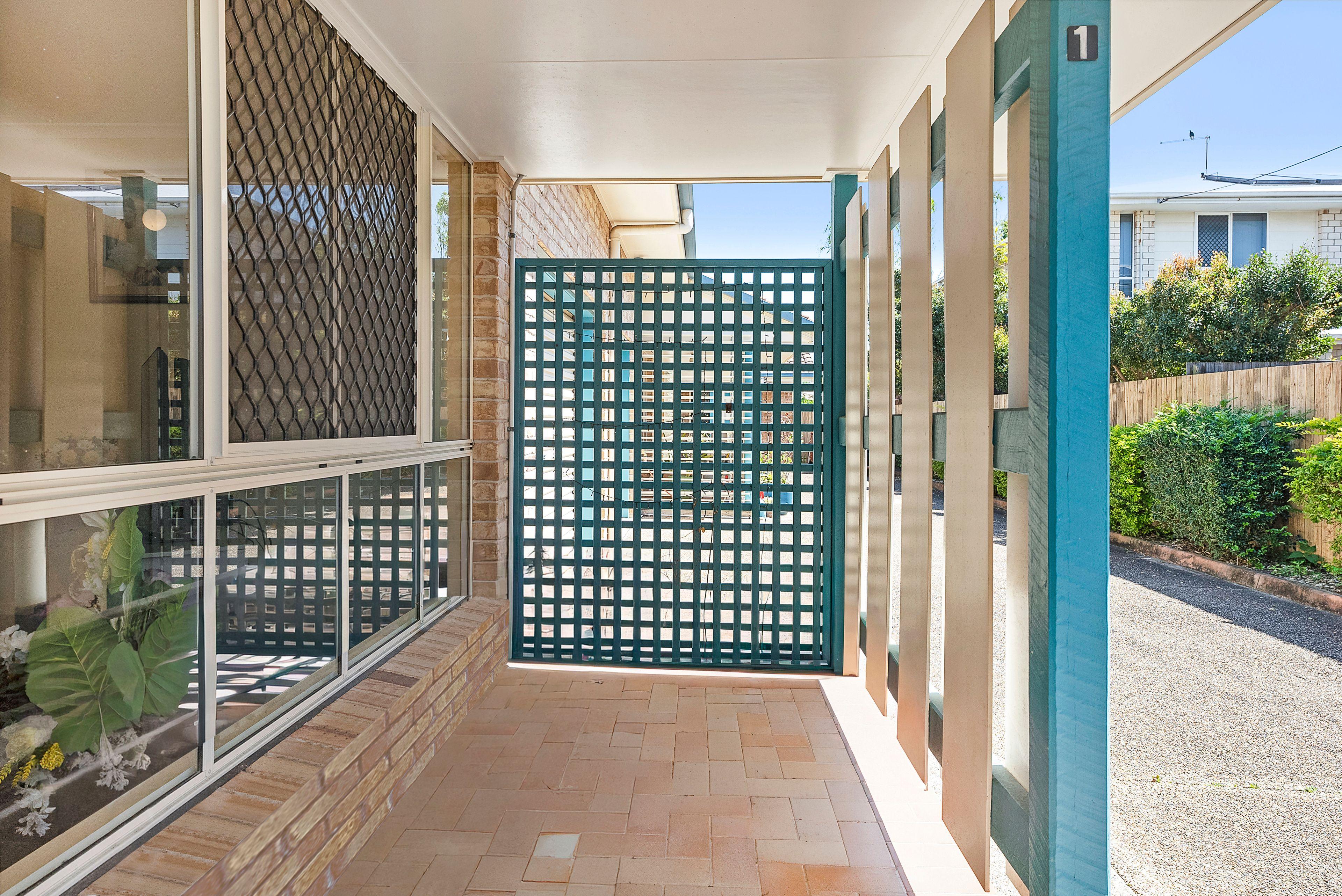 Central Redcliffe Unit!