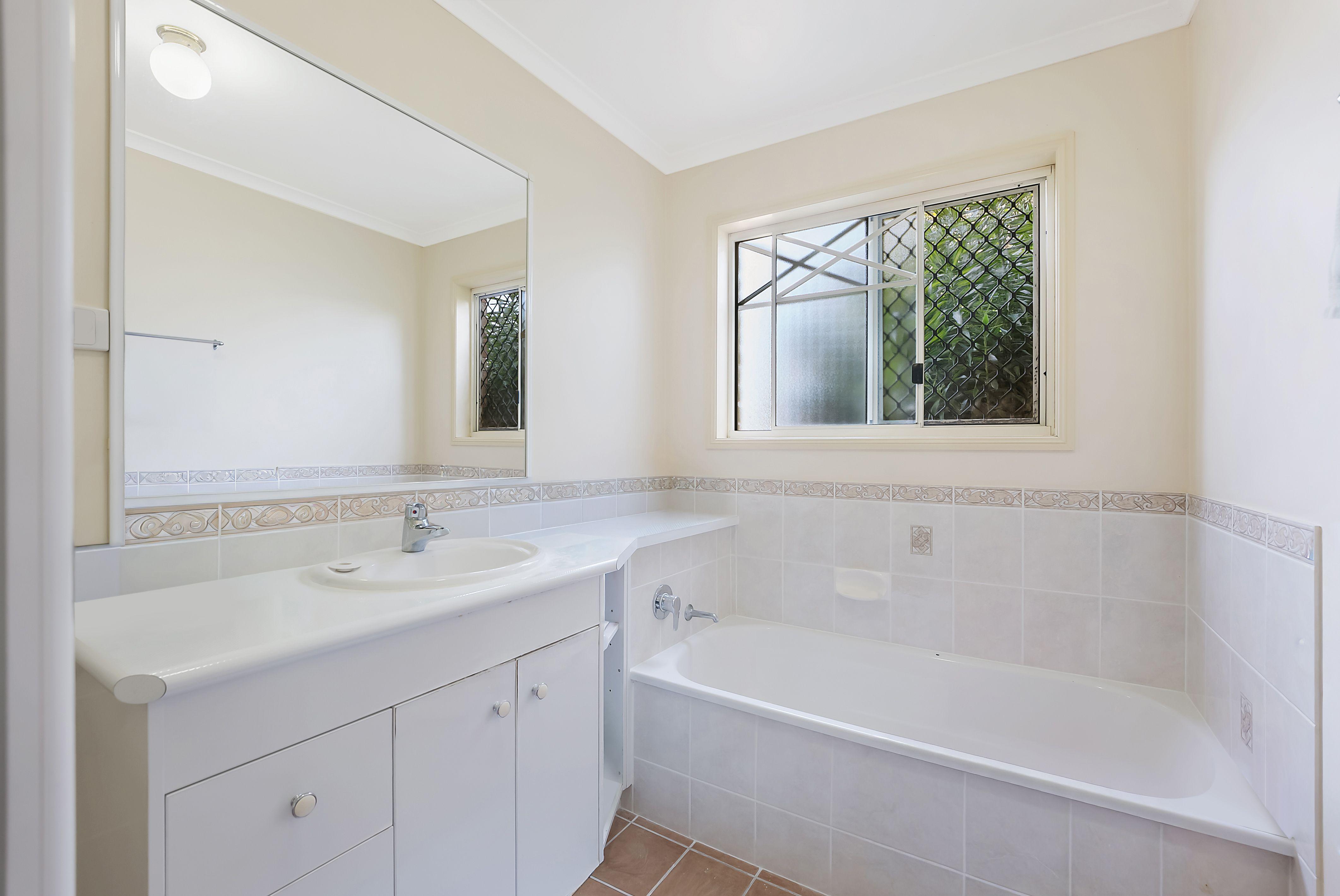 Central Redcliffe Unit!