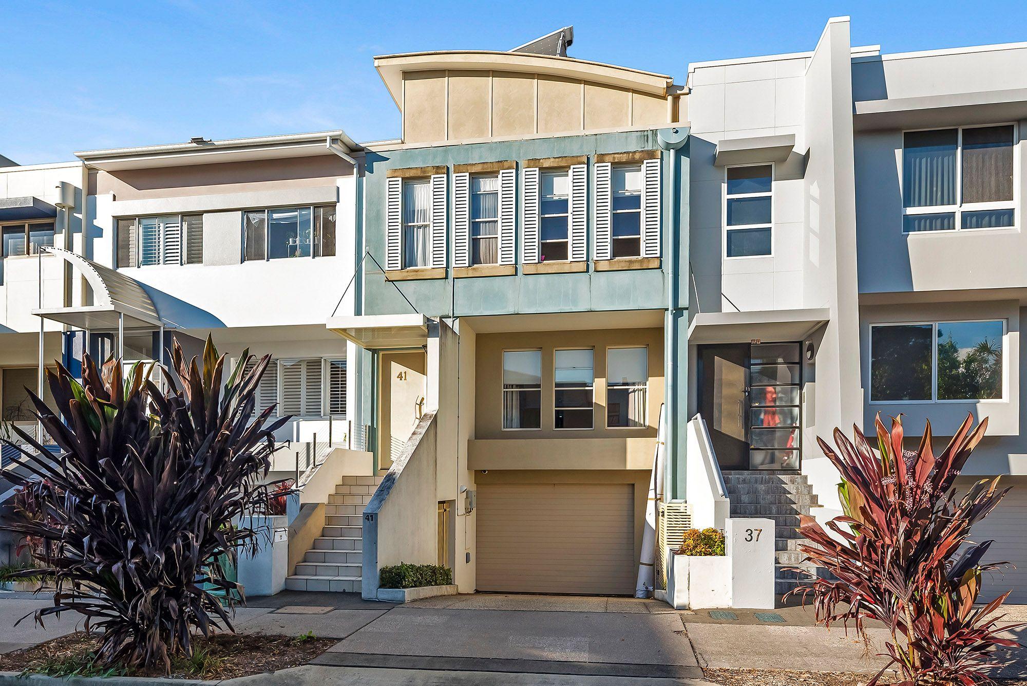 WATERFRONT PROPERTY IN VARSITY CBD