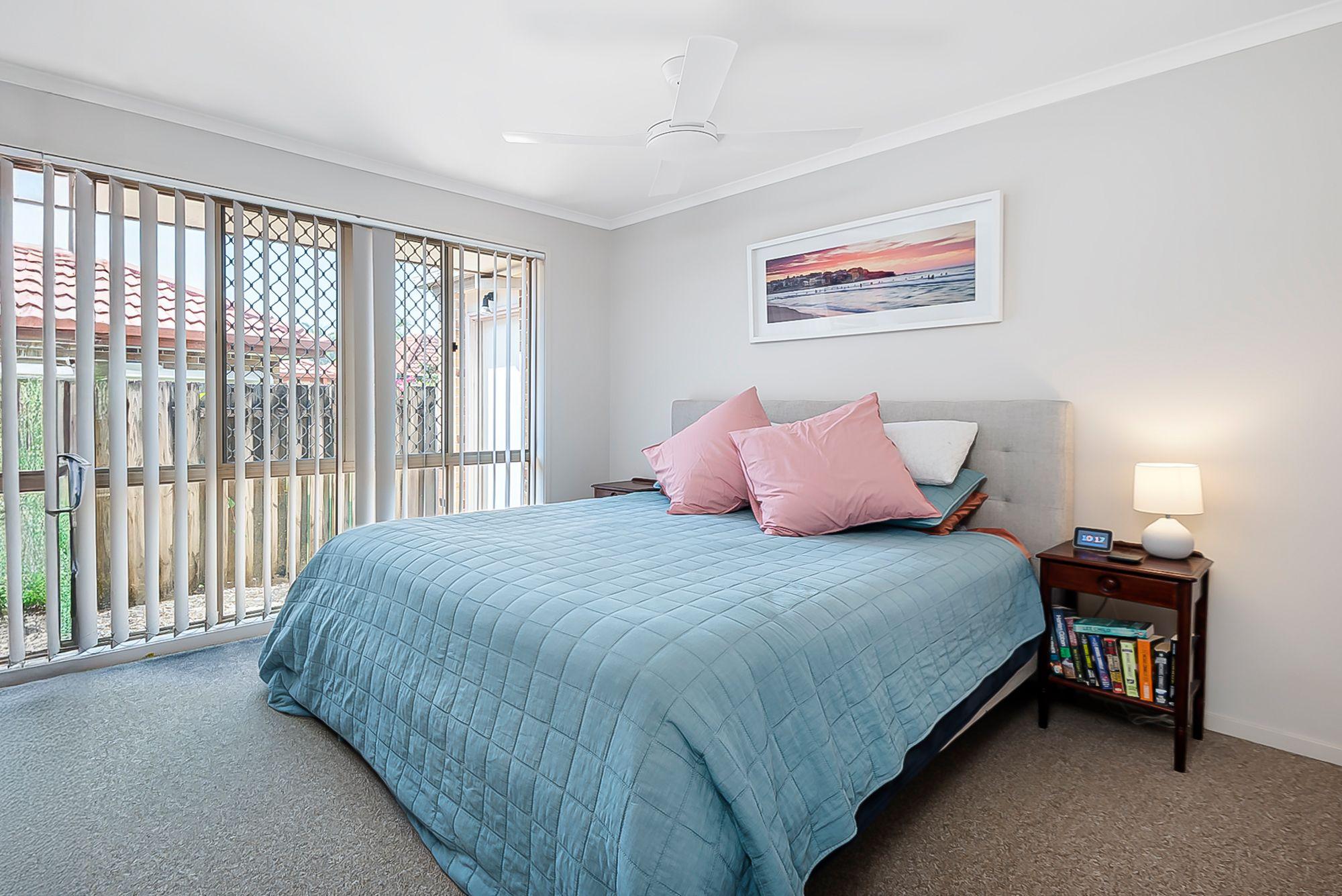 FAMILY HOME WITH POOL IN CENTRAL ROBINA