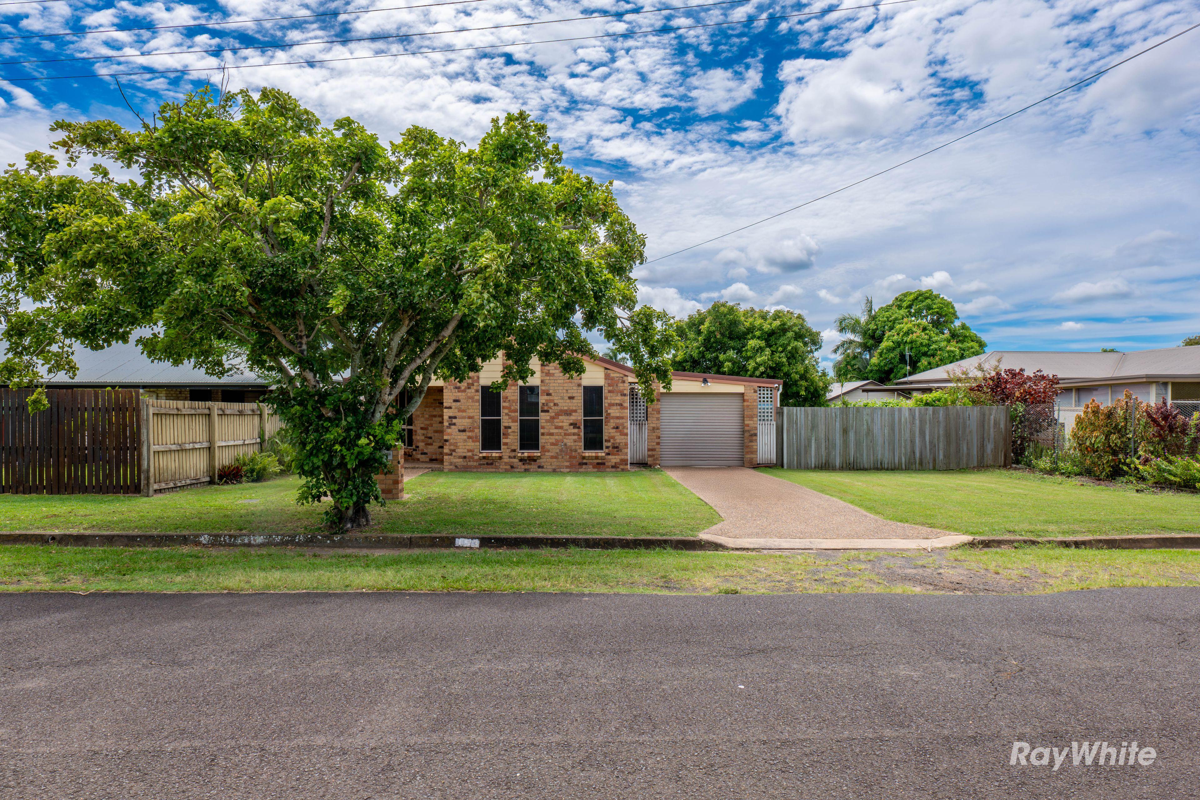 NEAT &  TIDY LOW-SET BRICK HOME
