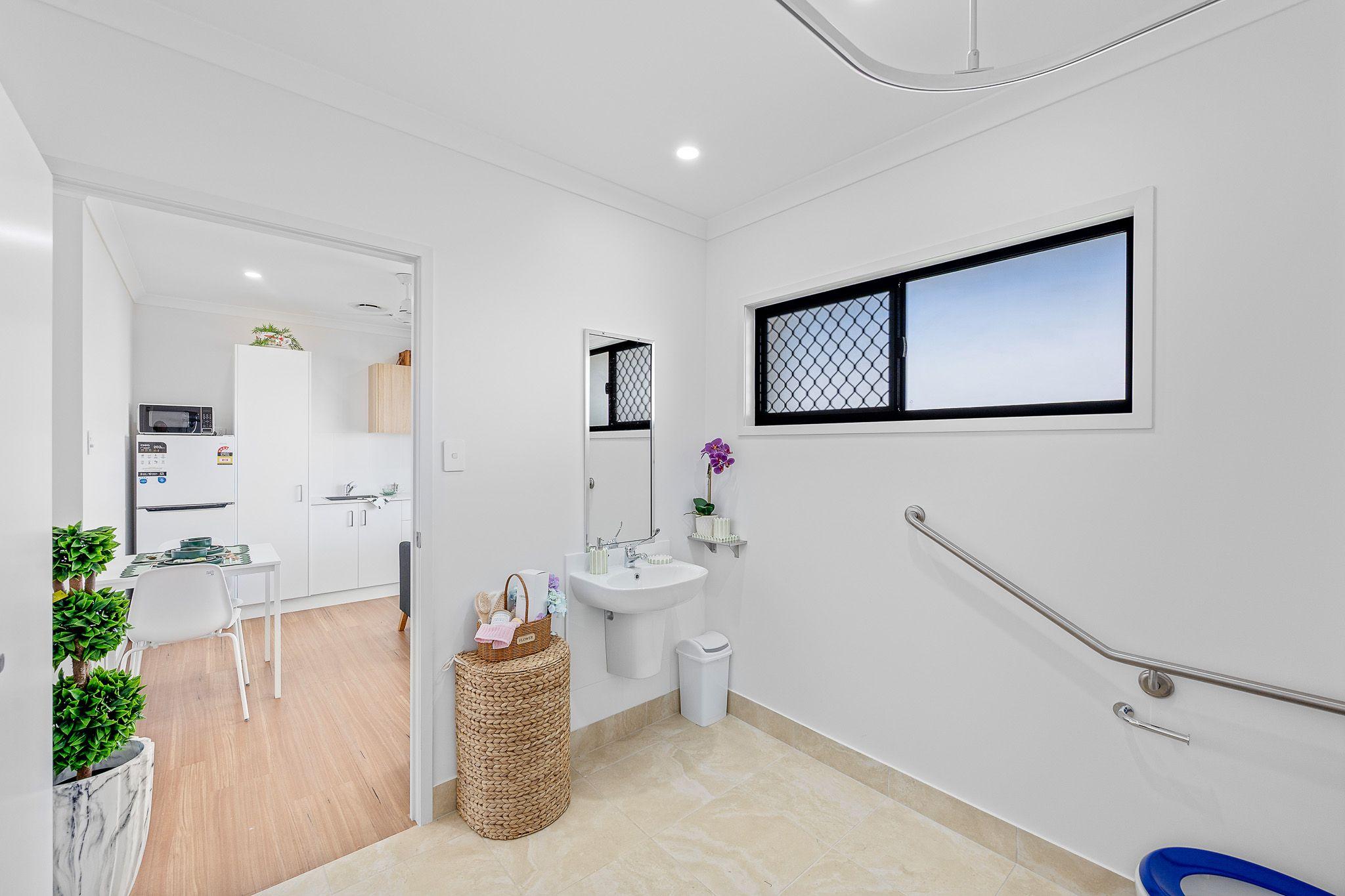 NO UTILITY BILL? NO WORRIES! ALL-INCLUSIVE STUDIO APARTMENTS IN THE HEART OF WEST GLADSTONE