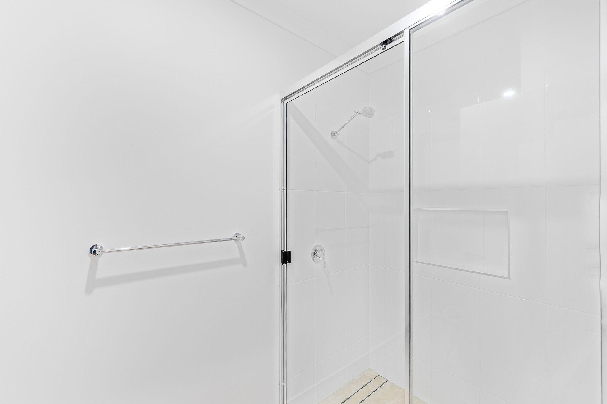 NO UTILITY BILL? NO WORRIES! ALL-INCLUSIVE STUDIO APARTMENTS IN THE HEART OF WEST GLADSTONE