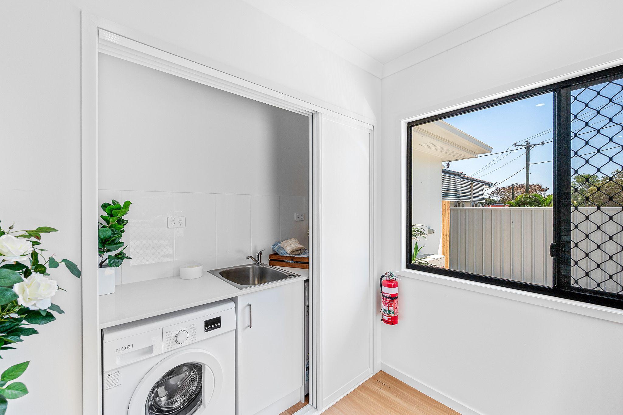 NO UTILITY BILL? NO WORRIES! ALL-INCLUSIVE STUDIO APARTMENTS IN THE HEART OF WEST GLADSTONE