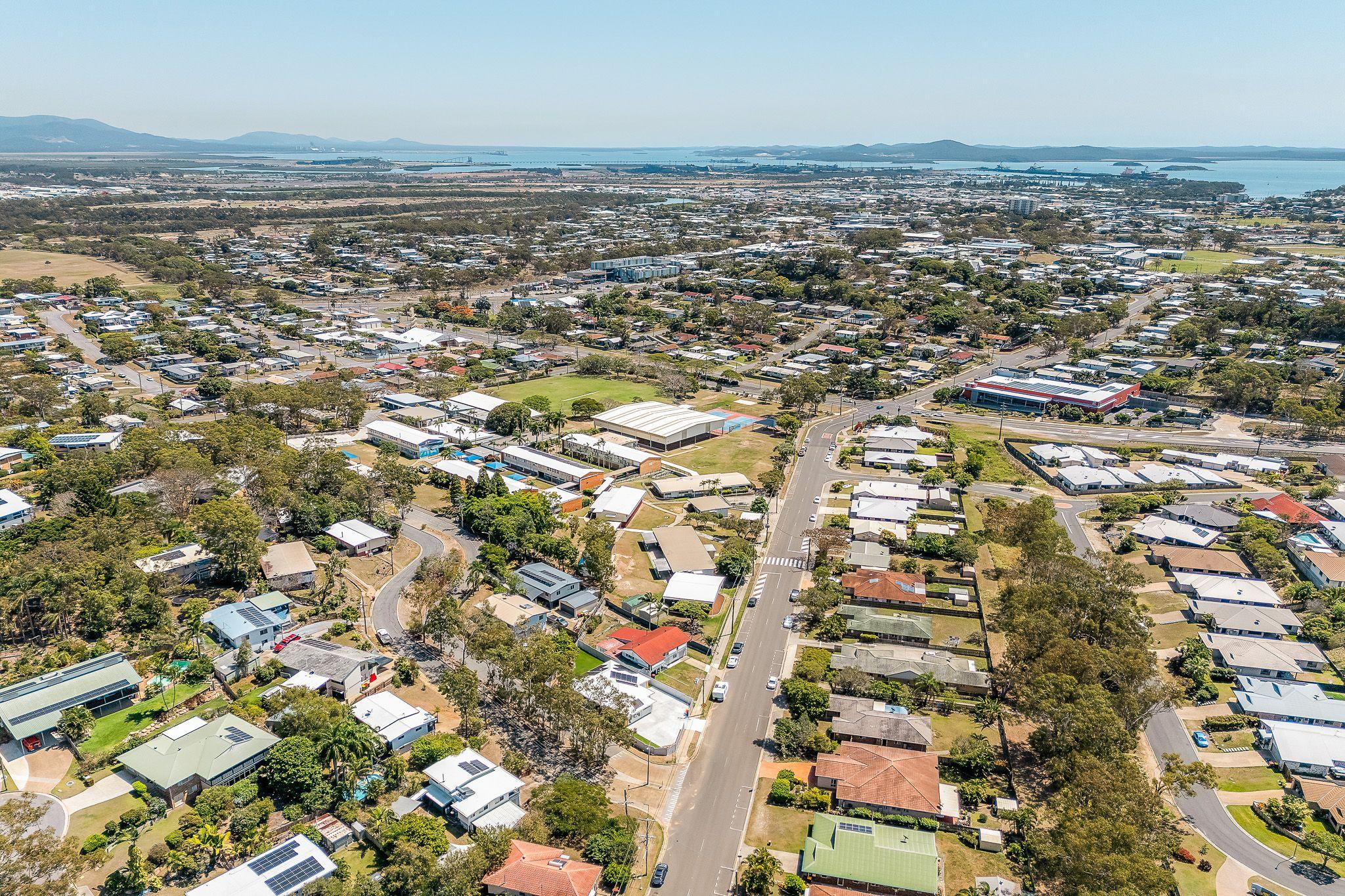 NO UTILITY BILL? NO WORRIES! ALL-INCLUSIVE STUDIO APARTMENTS IN THE HEART OF WEST GLADSTONE